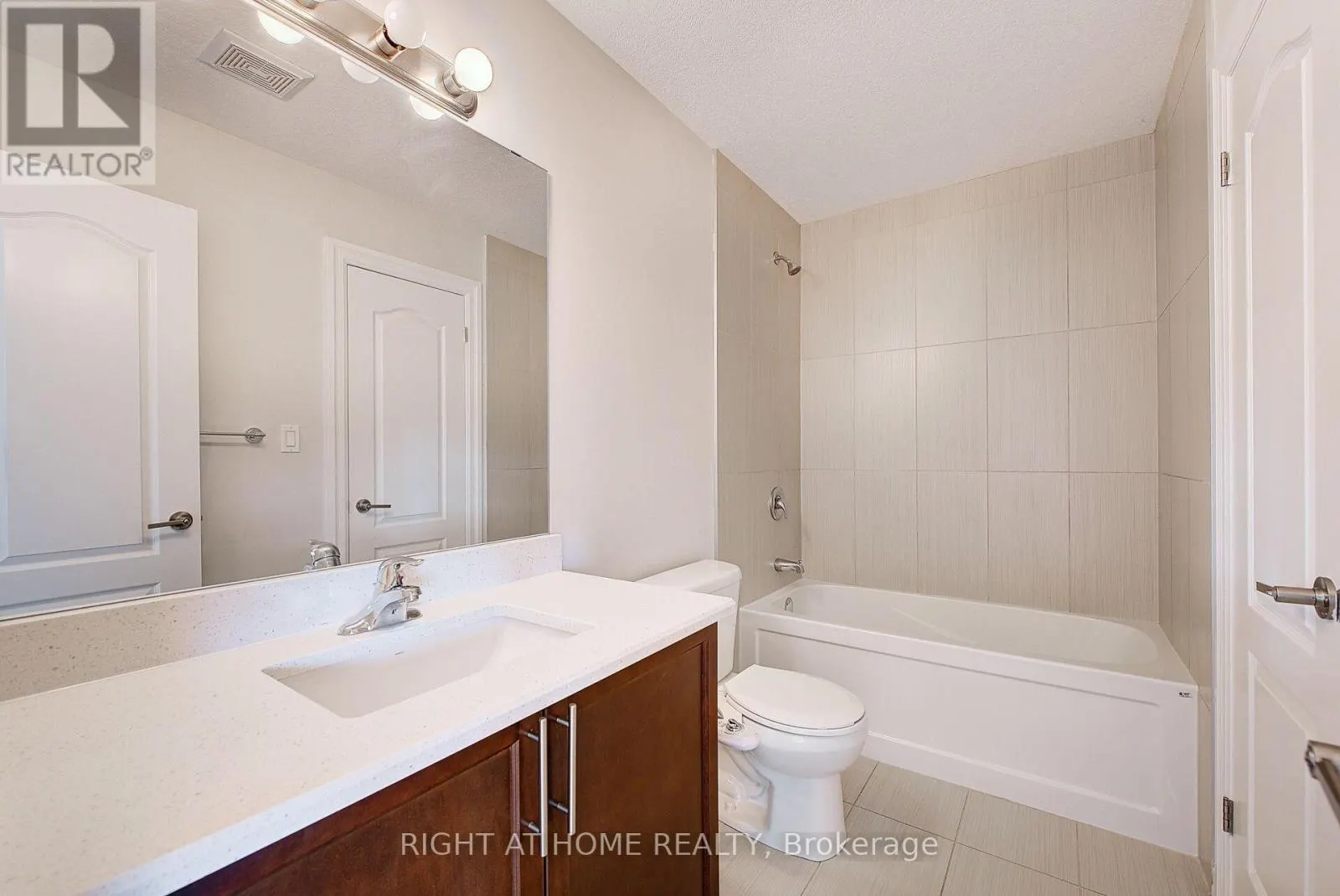 896 ZAIFMAN CIRCLE