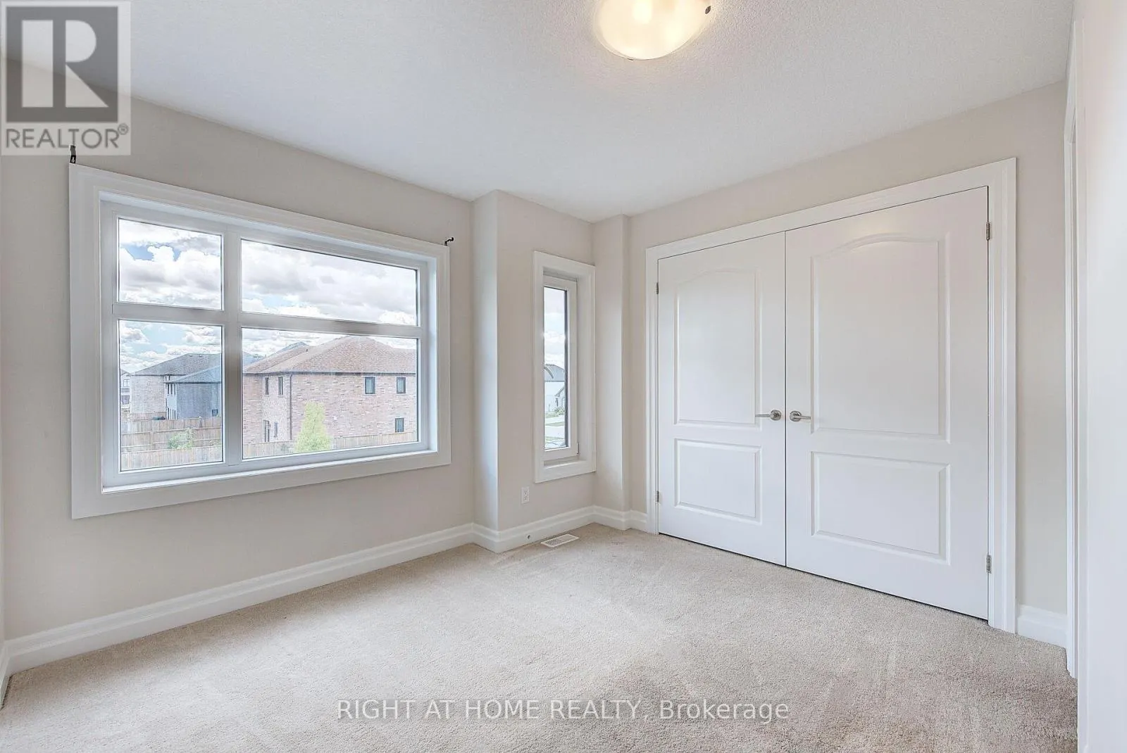 896 ZAIFMAN CIRCLE