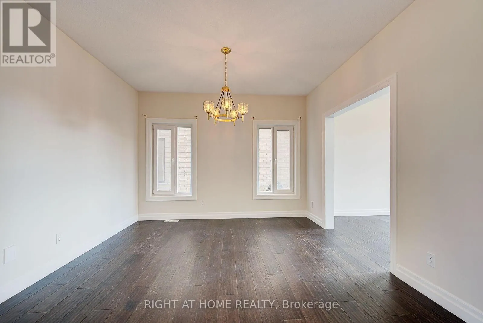 896 ZAIFMAN CIRCLE