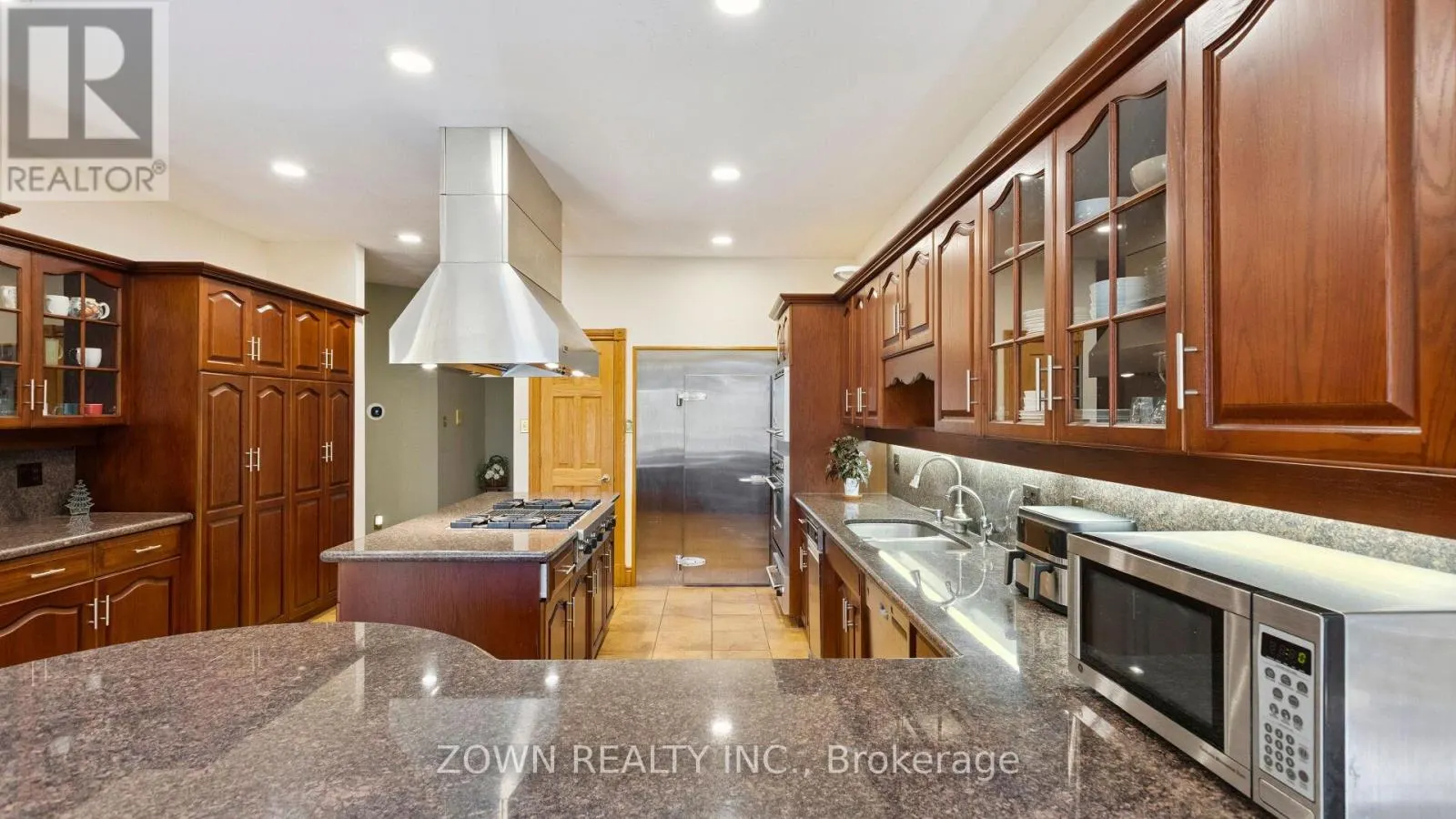 231 GOLF COURSE ROAD