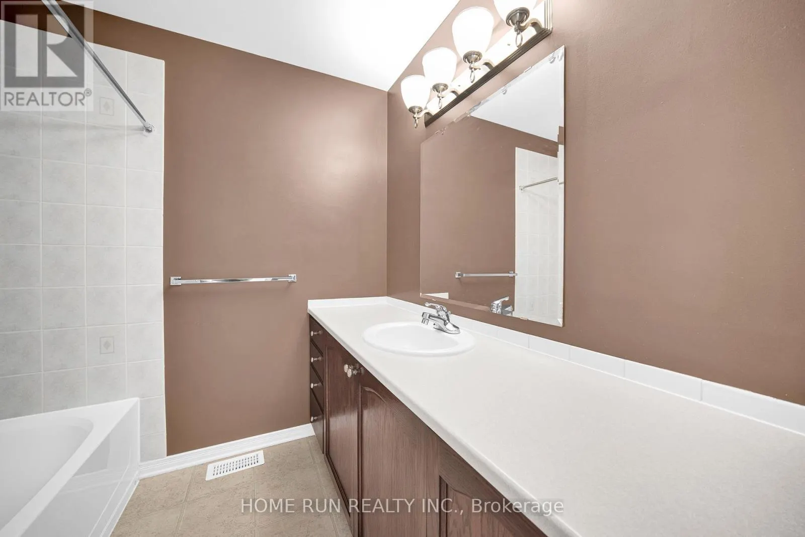 1629 HENRI LAUZON STREET