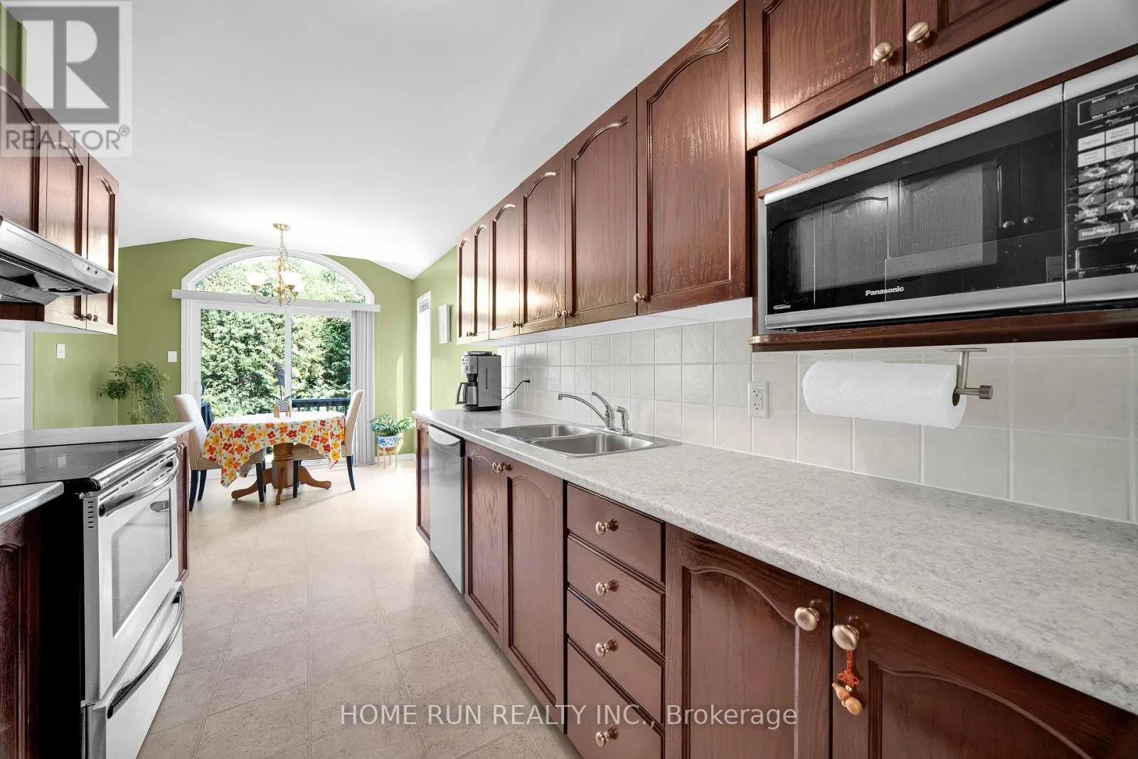 1629 HENRI LAUZON STREET