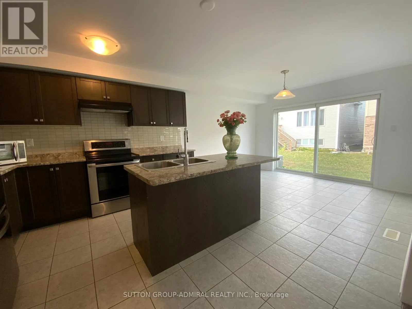 10 BEATTY AVENUE