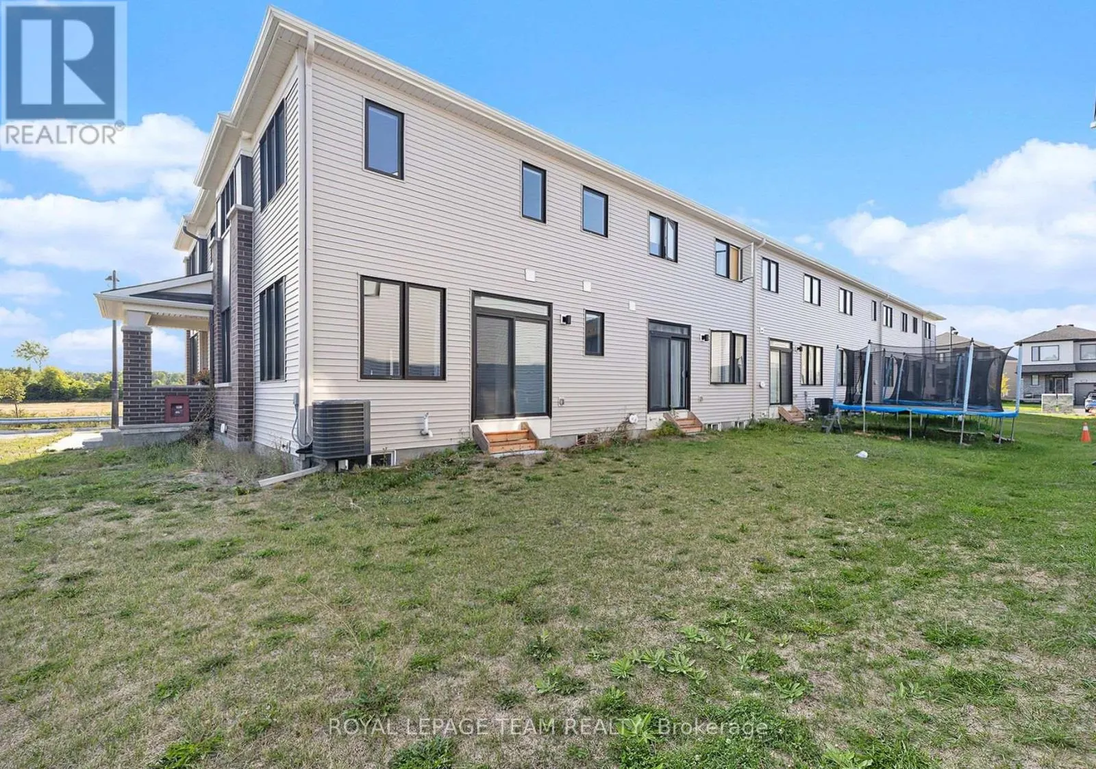 165 YEARLING CIRCLE