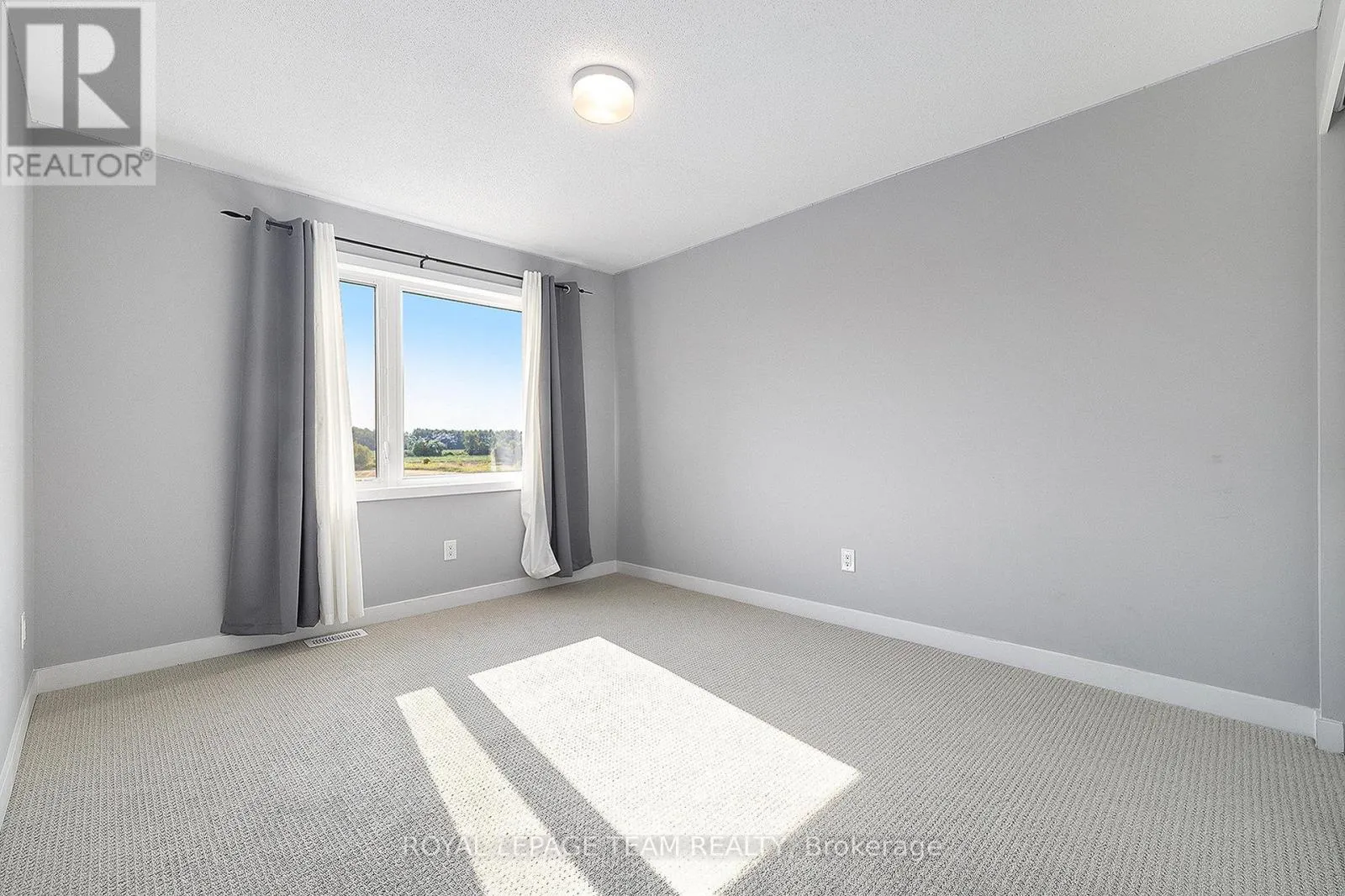 165 YEARLING CIRCLE