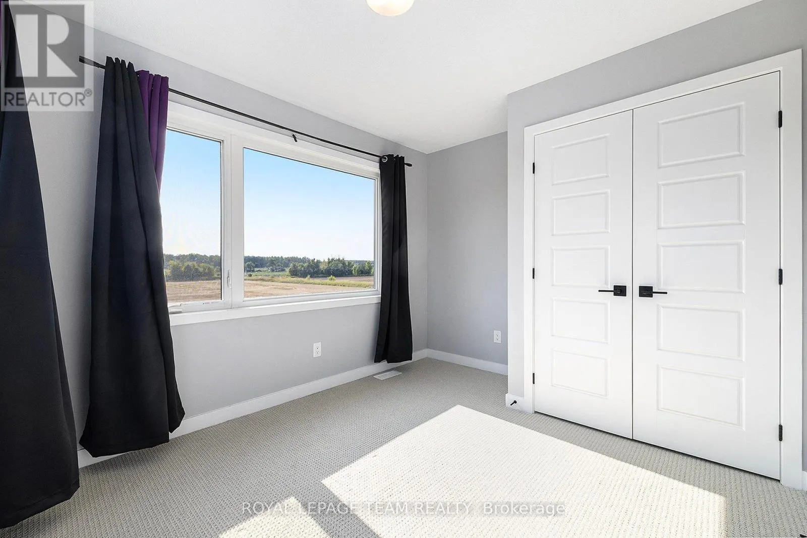 165 YEARLING CIRCLE