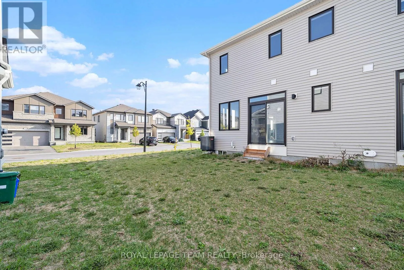 165 YEARLING CIRCLE