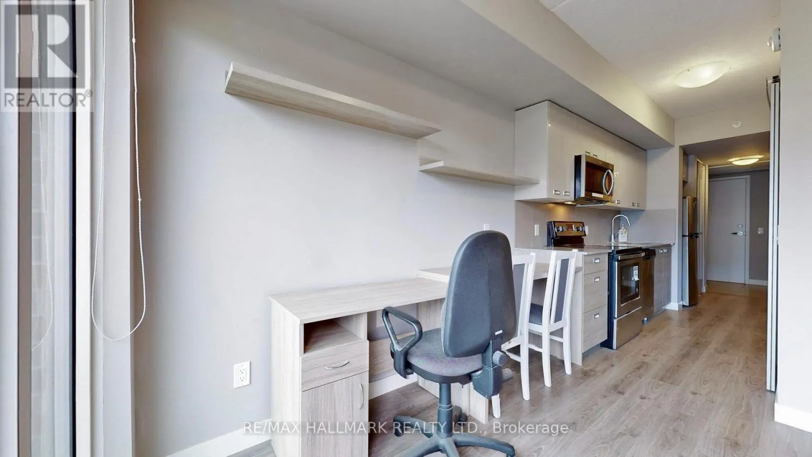 207 - 308 LESTER STREET