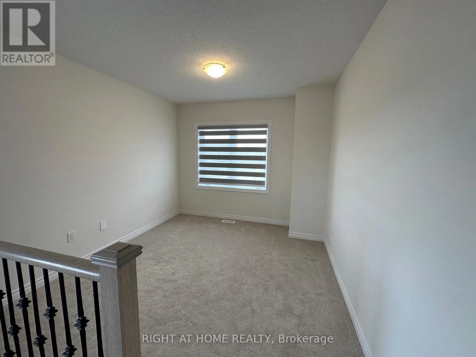 3 BEE CRESCENT
