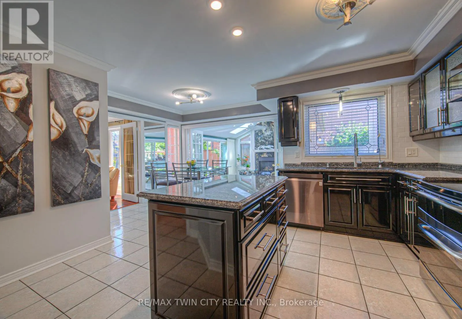 6 OSPREY COURT