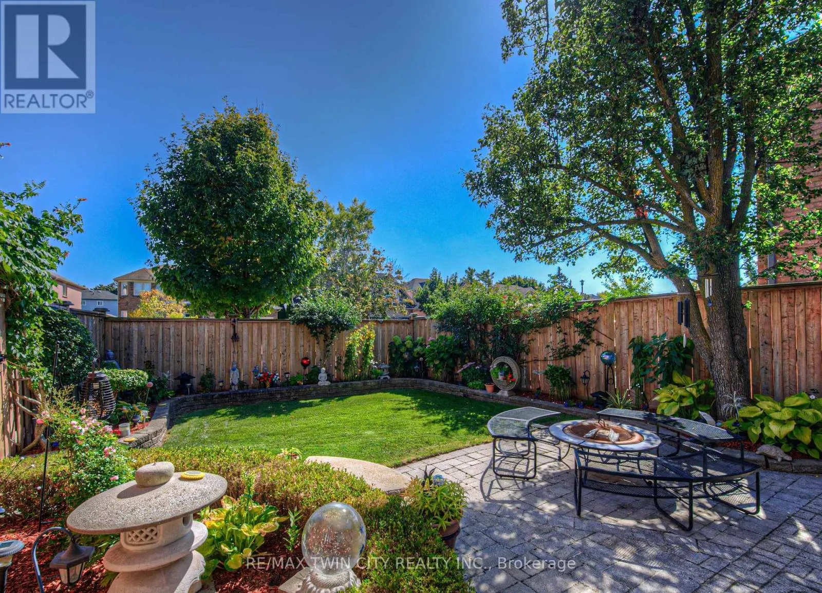 6 OSPREY COURT