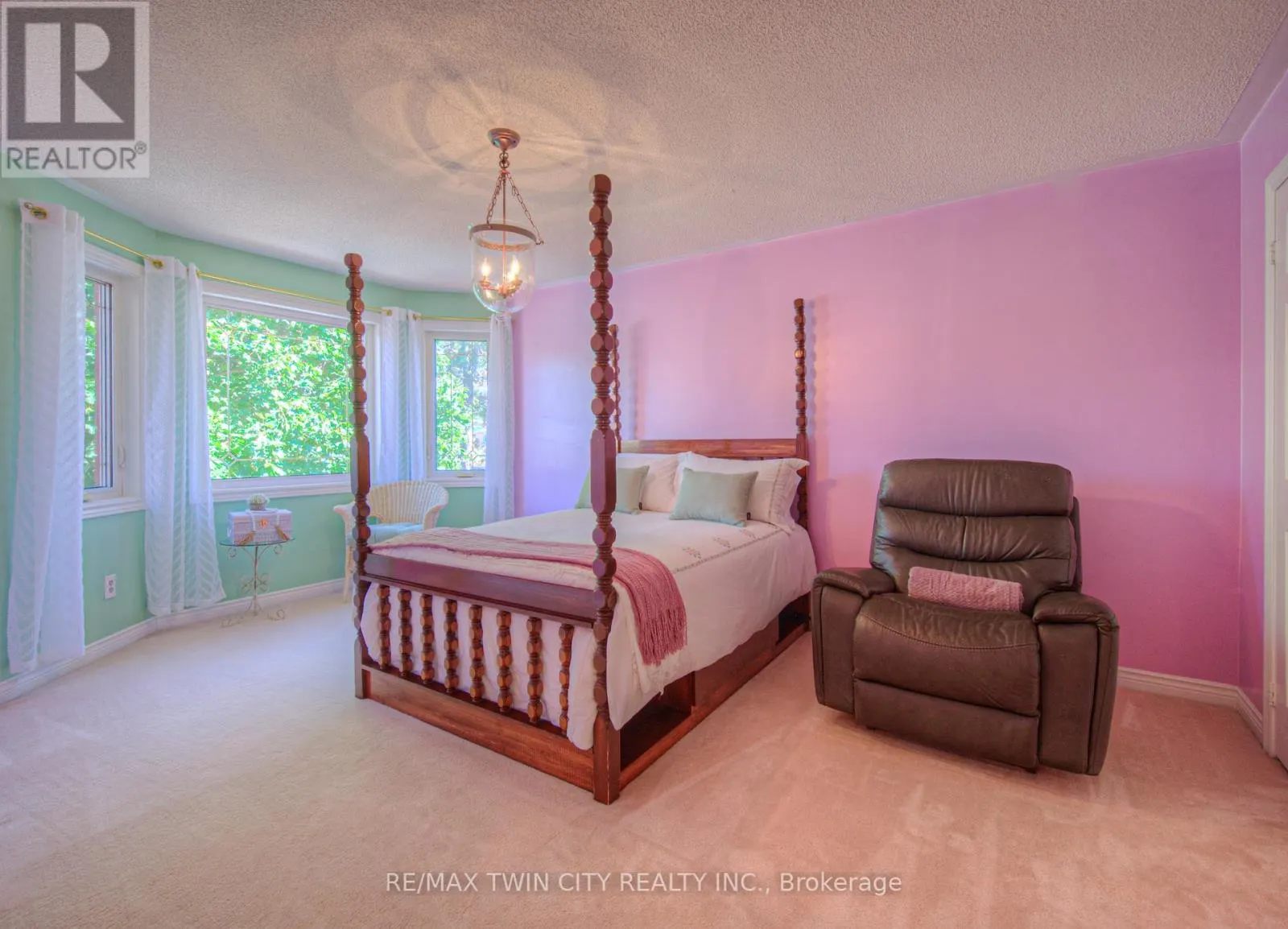 6 OSPREY COURT