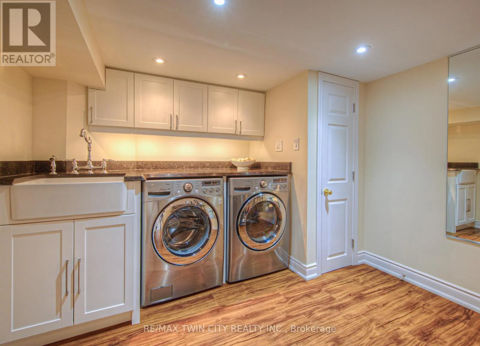 6 OSPREY COURT