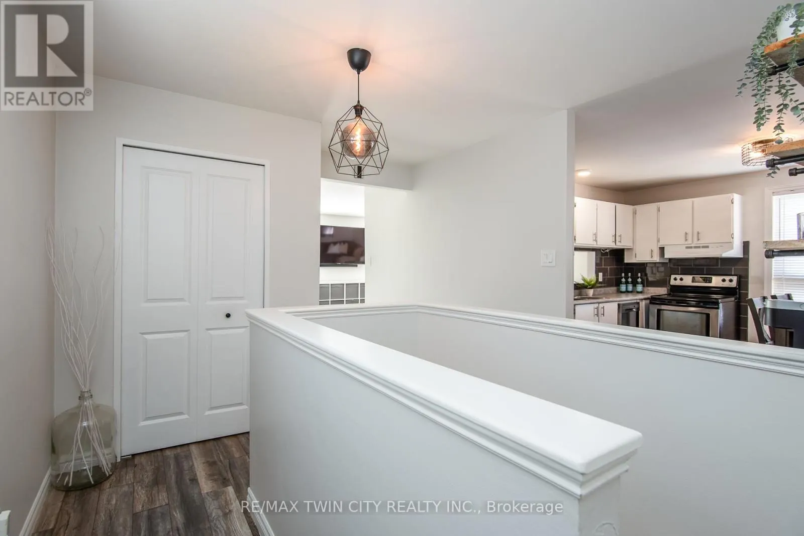 197 SILVER ASPEN CRESCENT