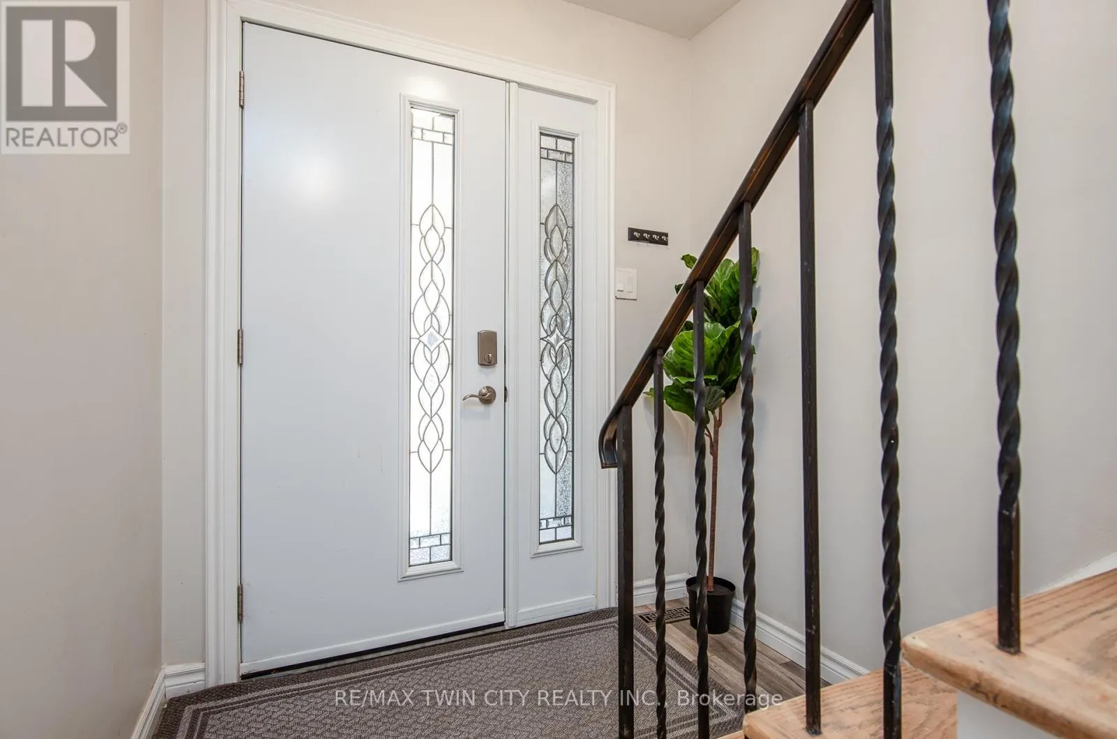 197 SILVER ASPEN CRESCENT