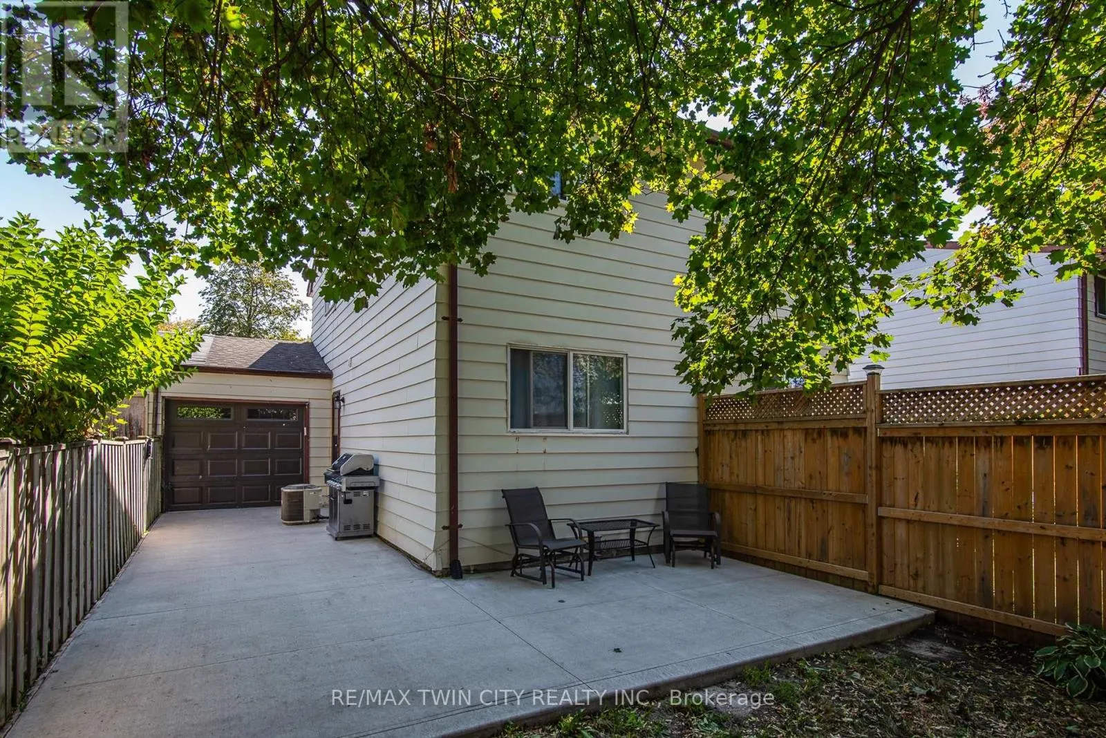 197 SILVER ASPEN CRESCENT