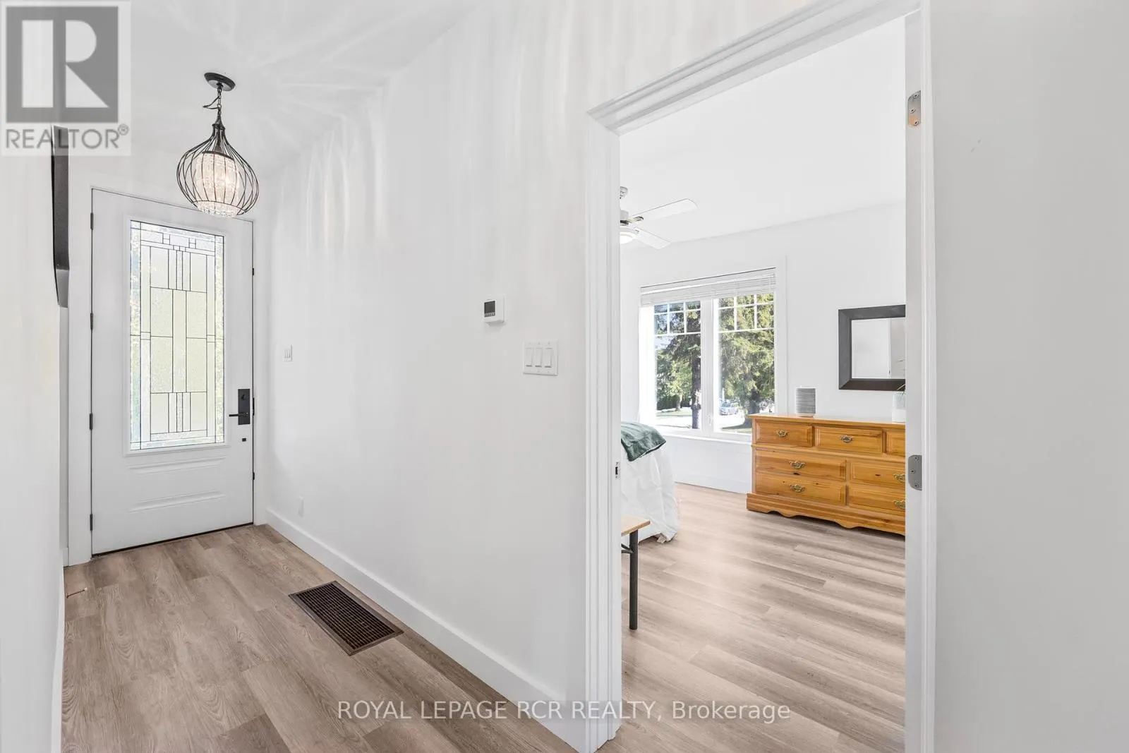 50 LEESON STREET S