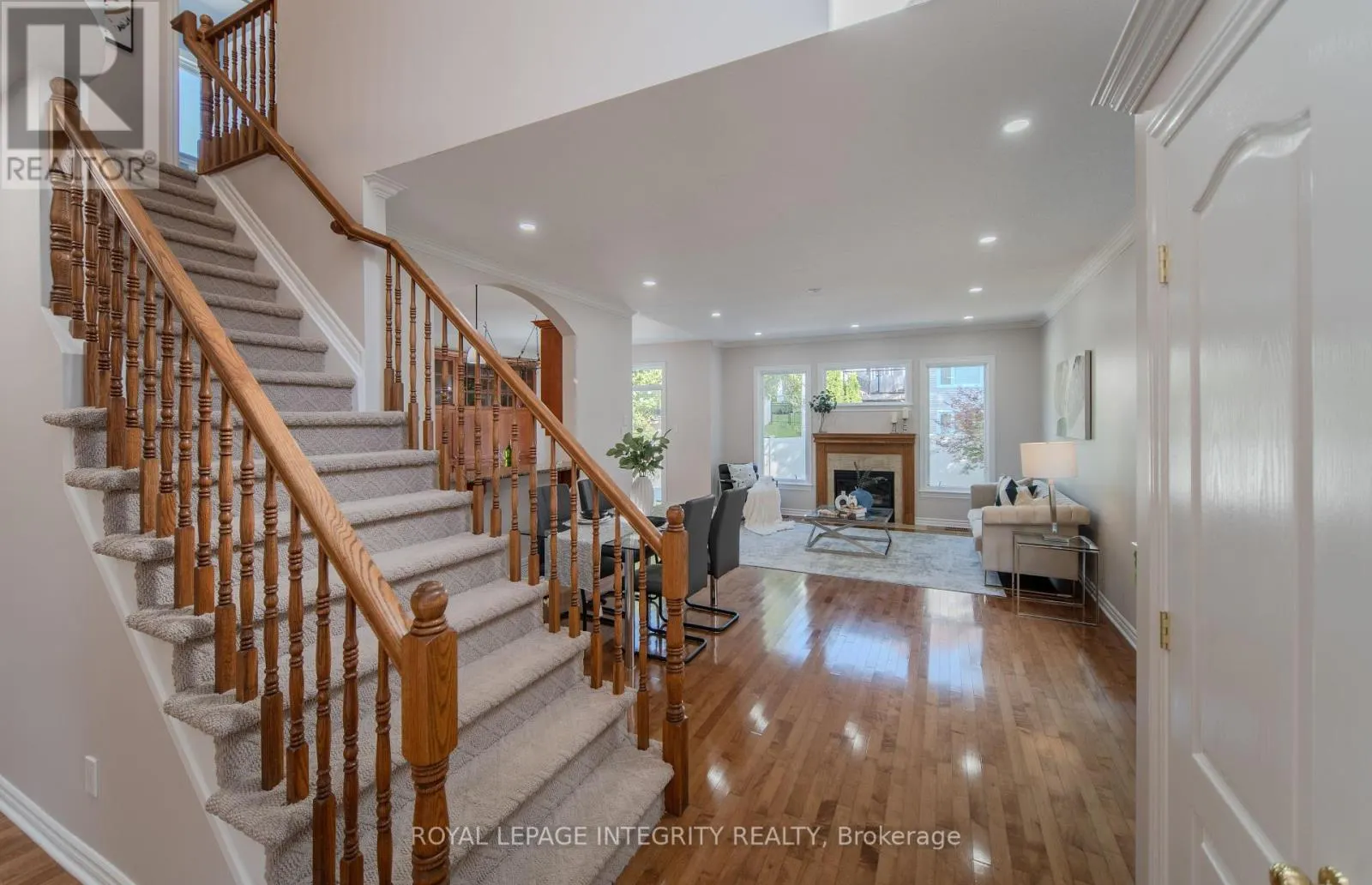 141 STEEPLE CHASE DRIVE