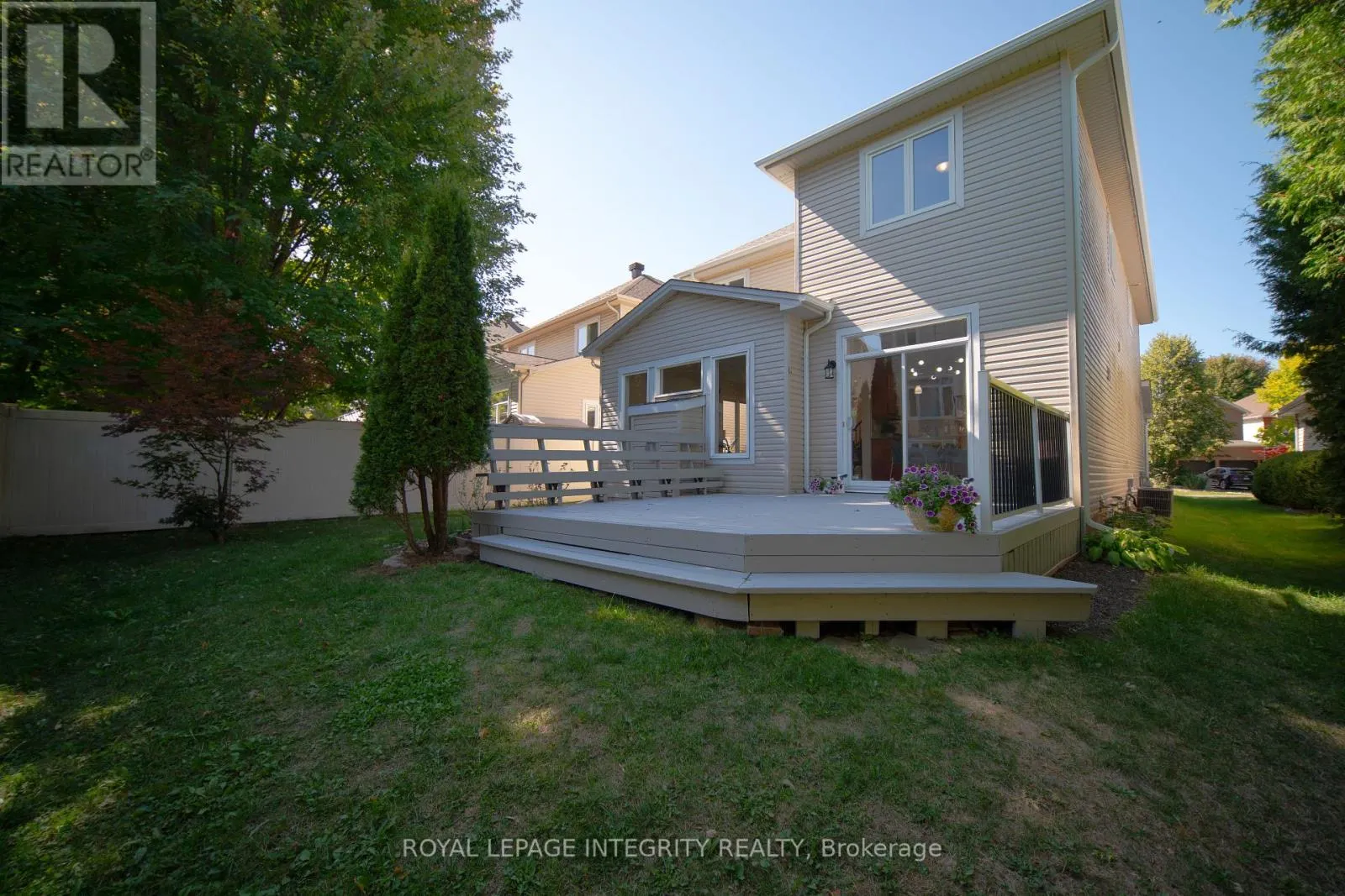 141 STEEPLE CHASE DRIVE