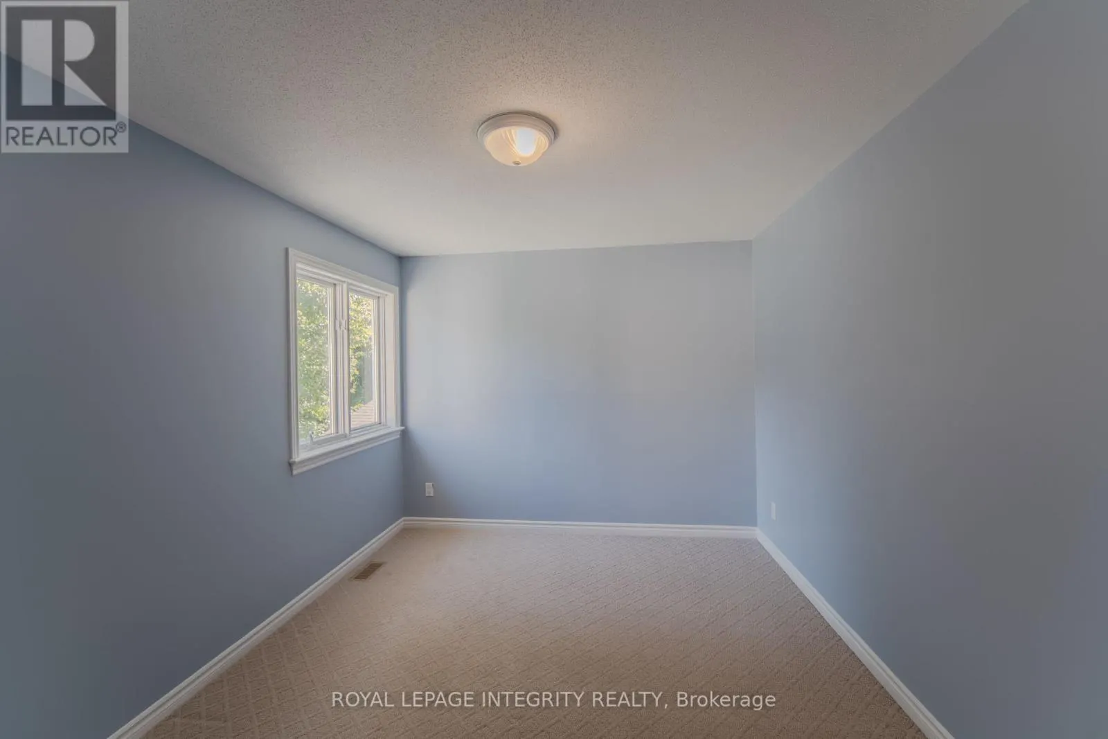 141 STEEPLE CHASE DRIVE