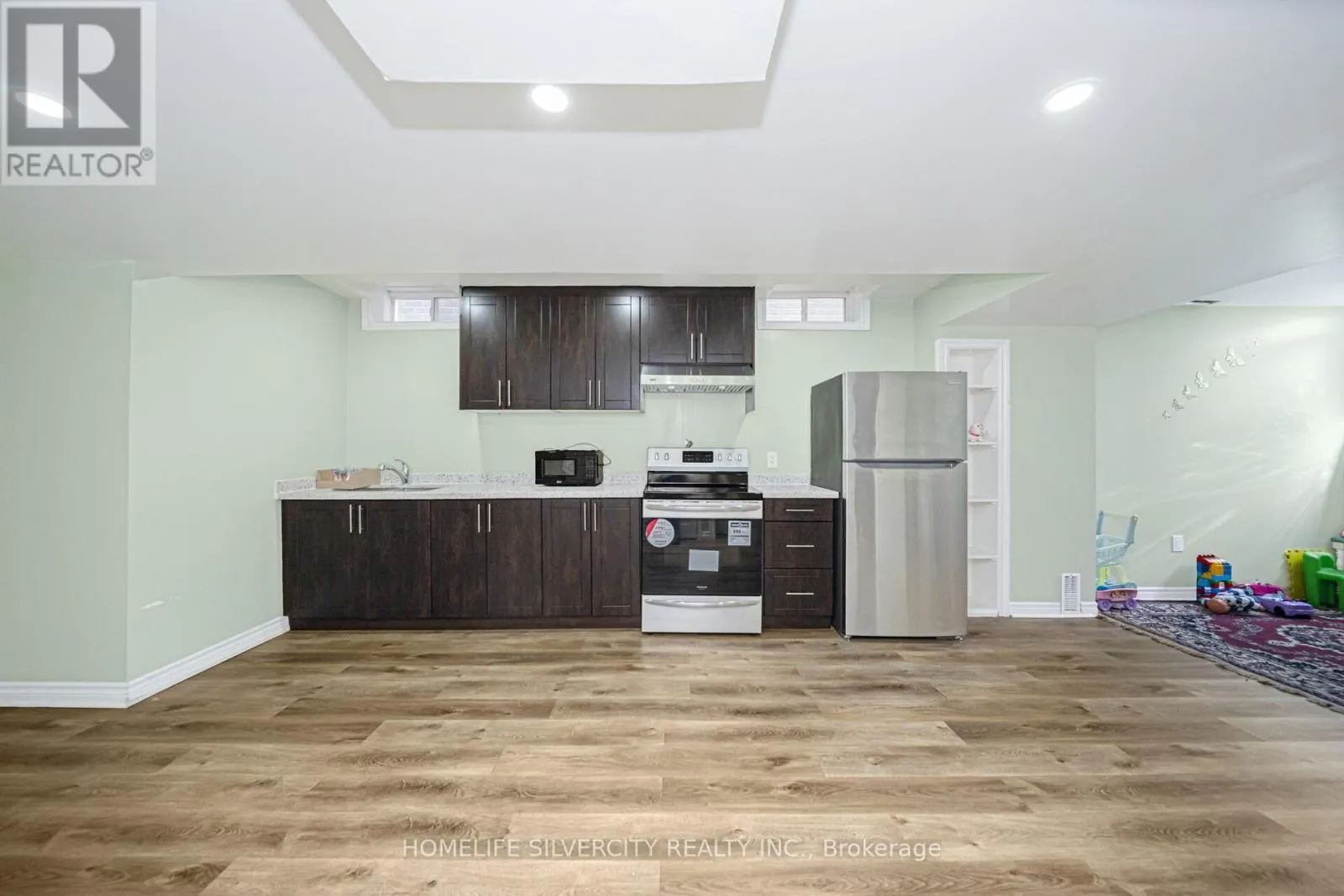 366 PORTER DRIVE