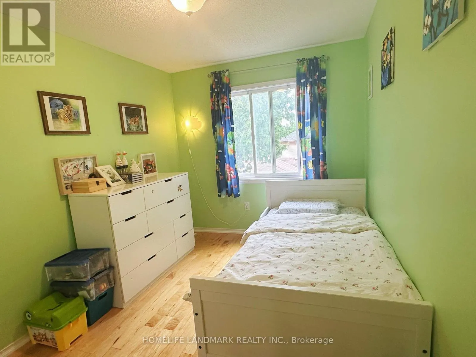 535 SPRUCEWOOD DRIVE