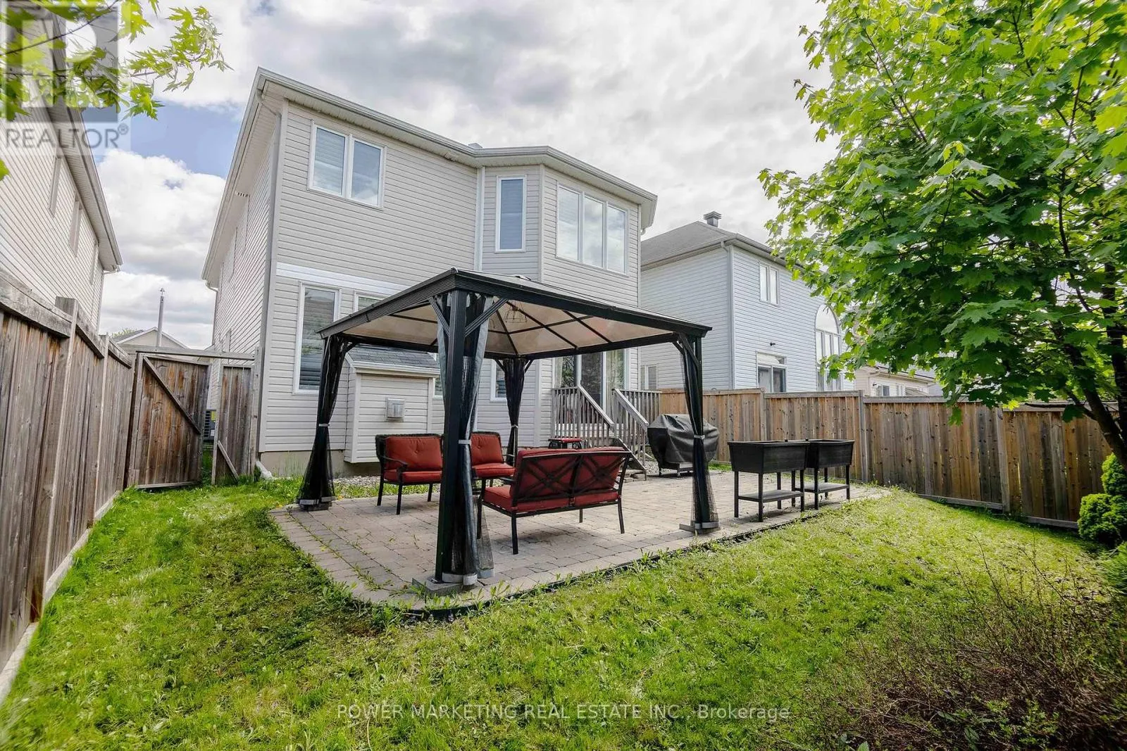 124 STRATHCARRON CRESCENT