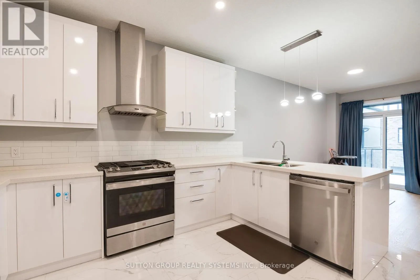 17 - 2610 KETTERING PLACE