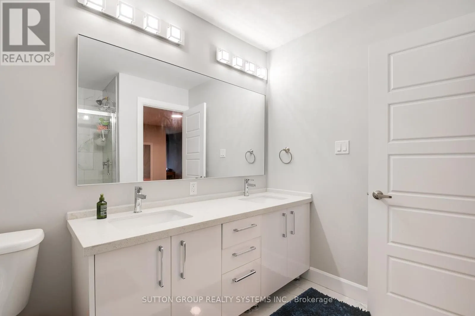 17 - 2610 KETTERING PLACE