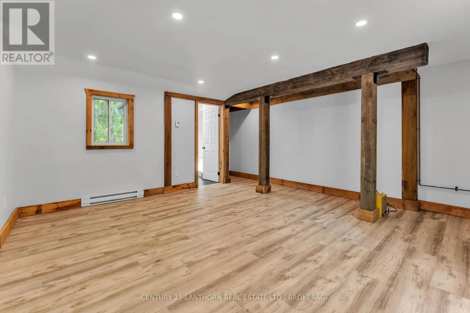 1120B WARRINGTON ROAD