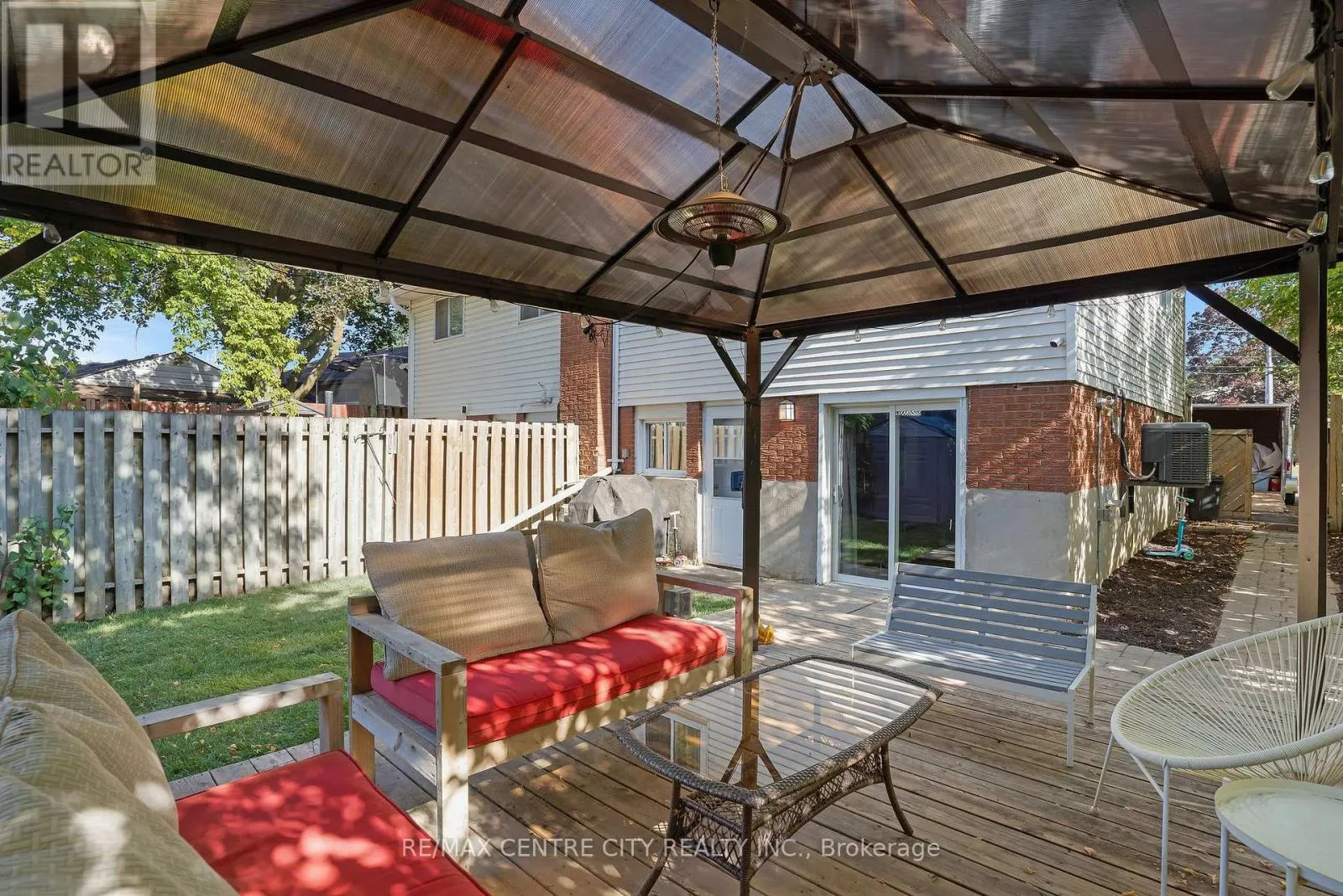 222 FAIRWAY ROAD N