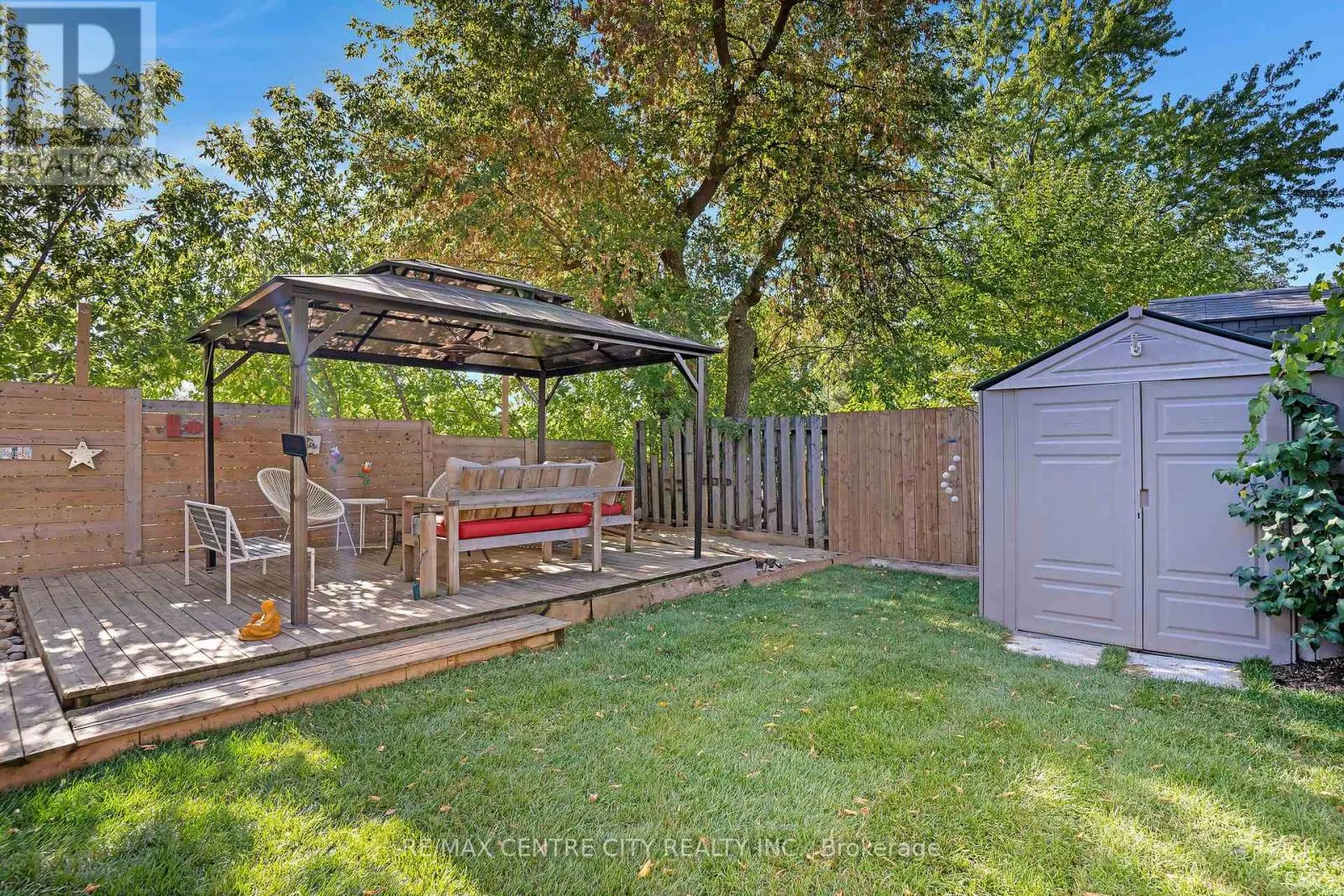 222 FAIRWAY ROAD N