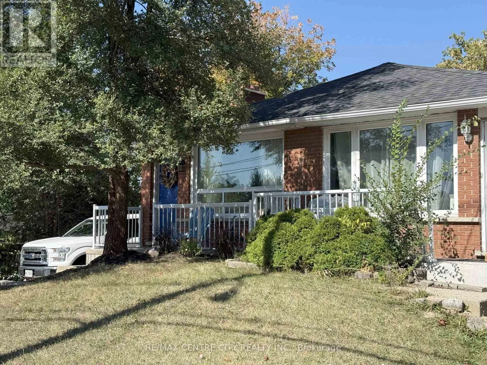 222 FAIRWAY ROAD N