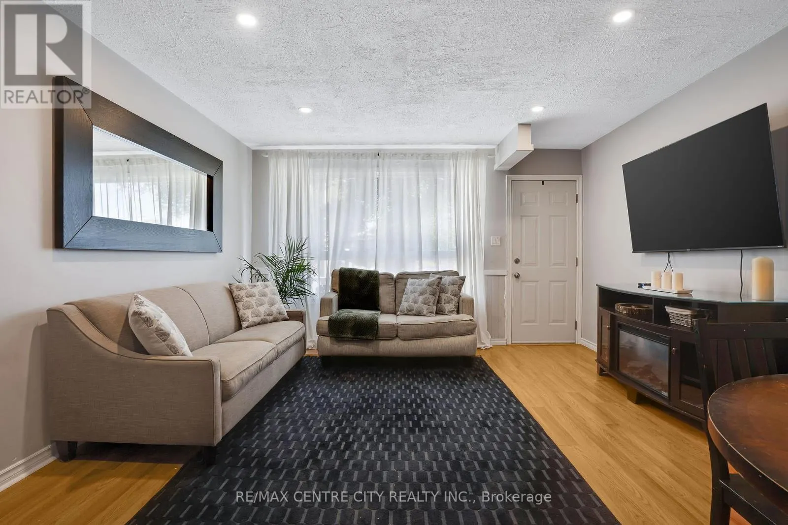 222 FAIRWAY ROAD N