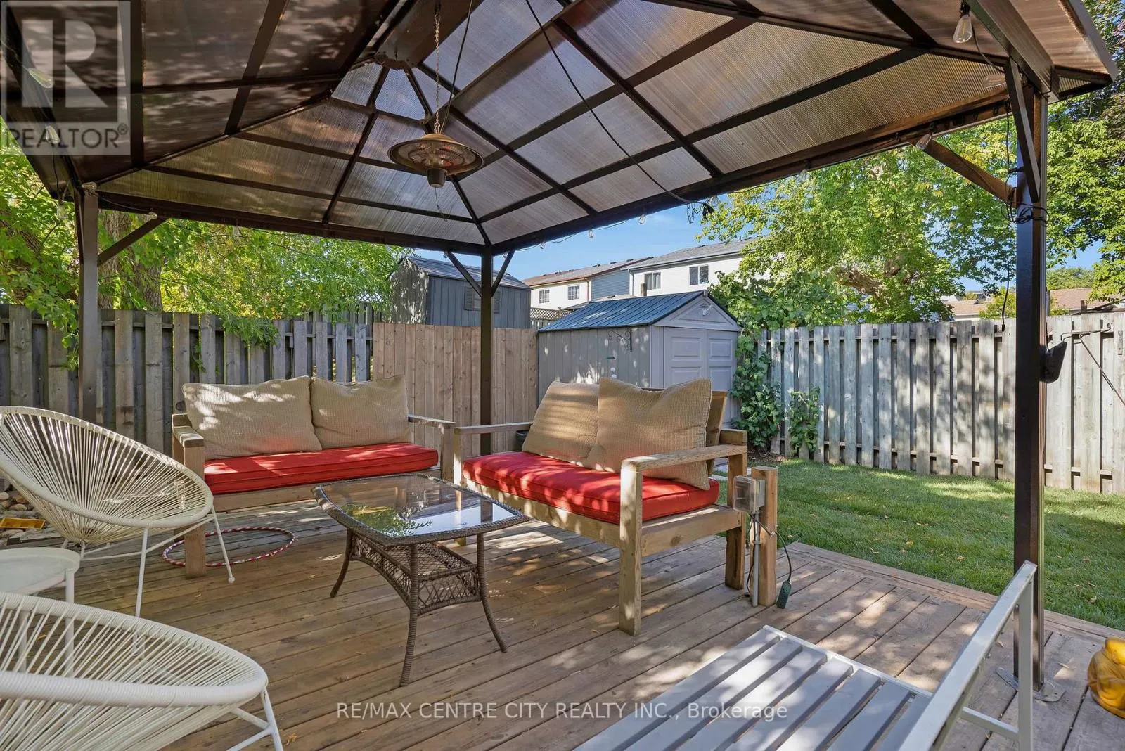 222 FAIRWAY ROAD N
