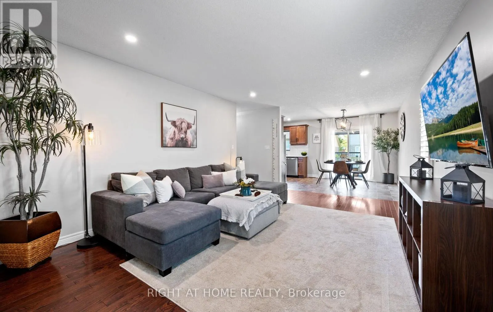 587 SPITFIRE STREET