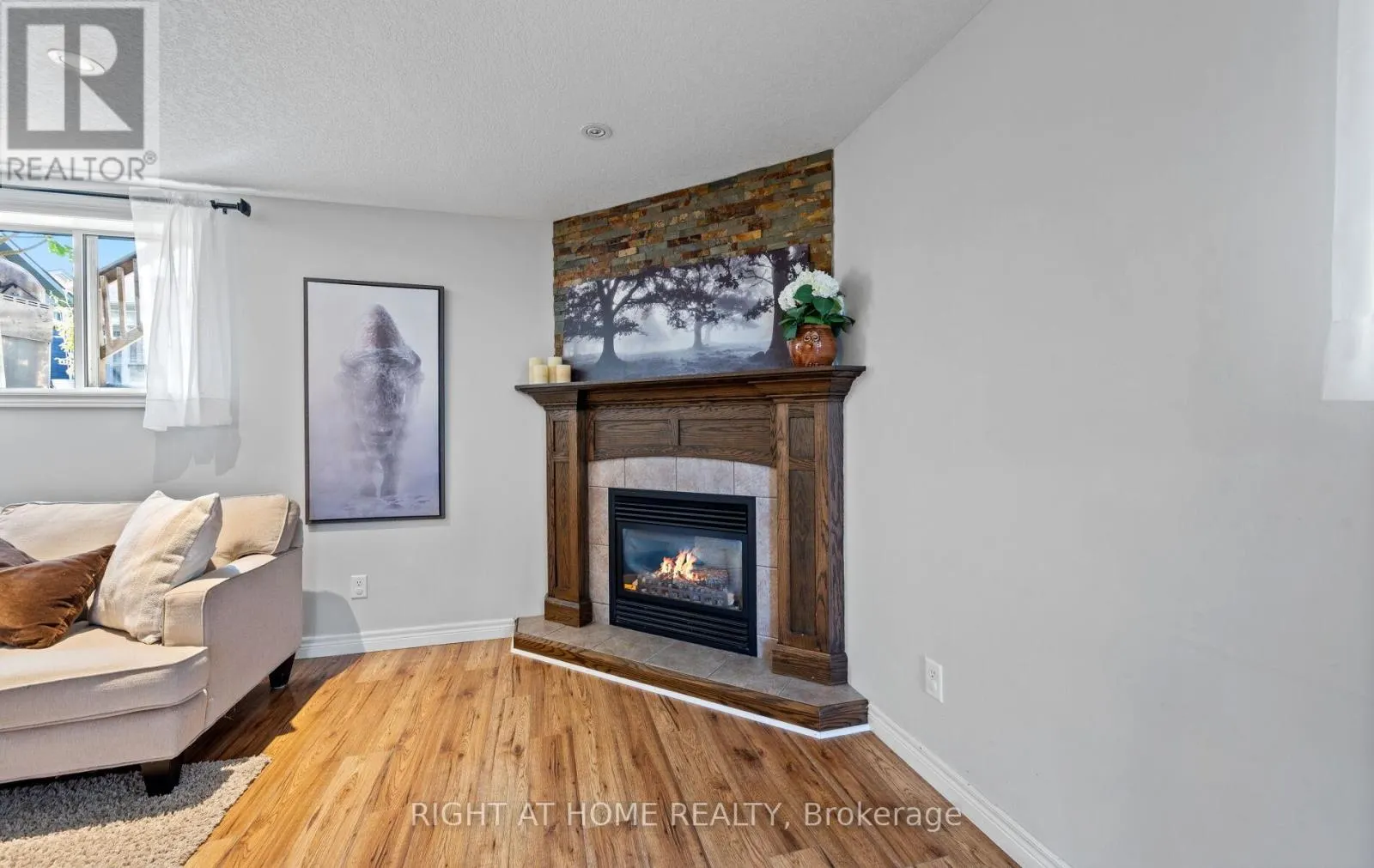 587 SPITFIRE STREET