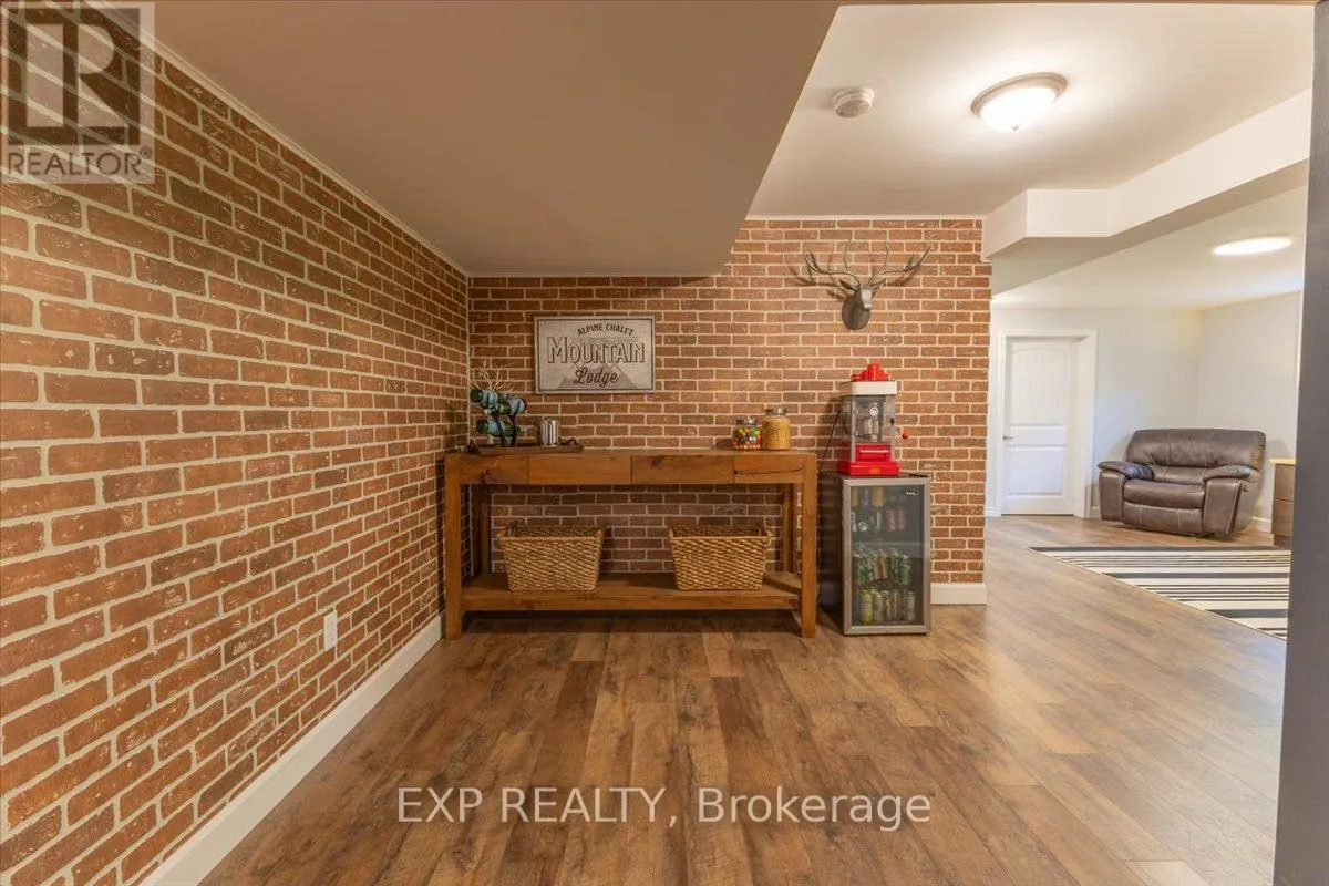 6719 DEER RUN PLACE