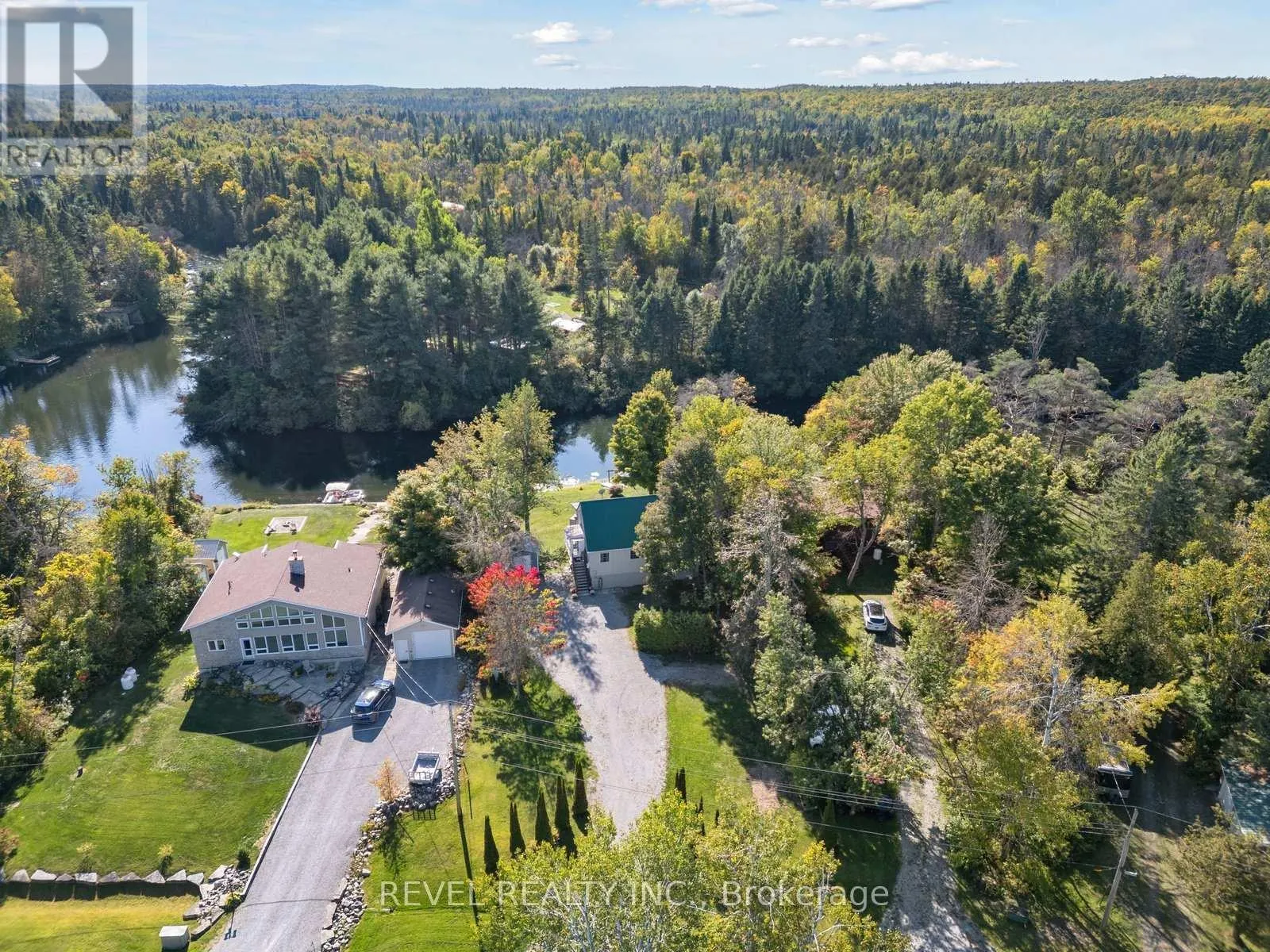 7 CROOKED COURT