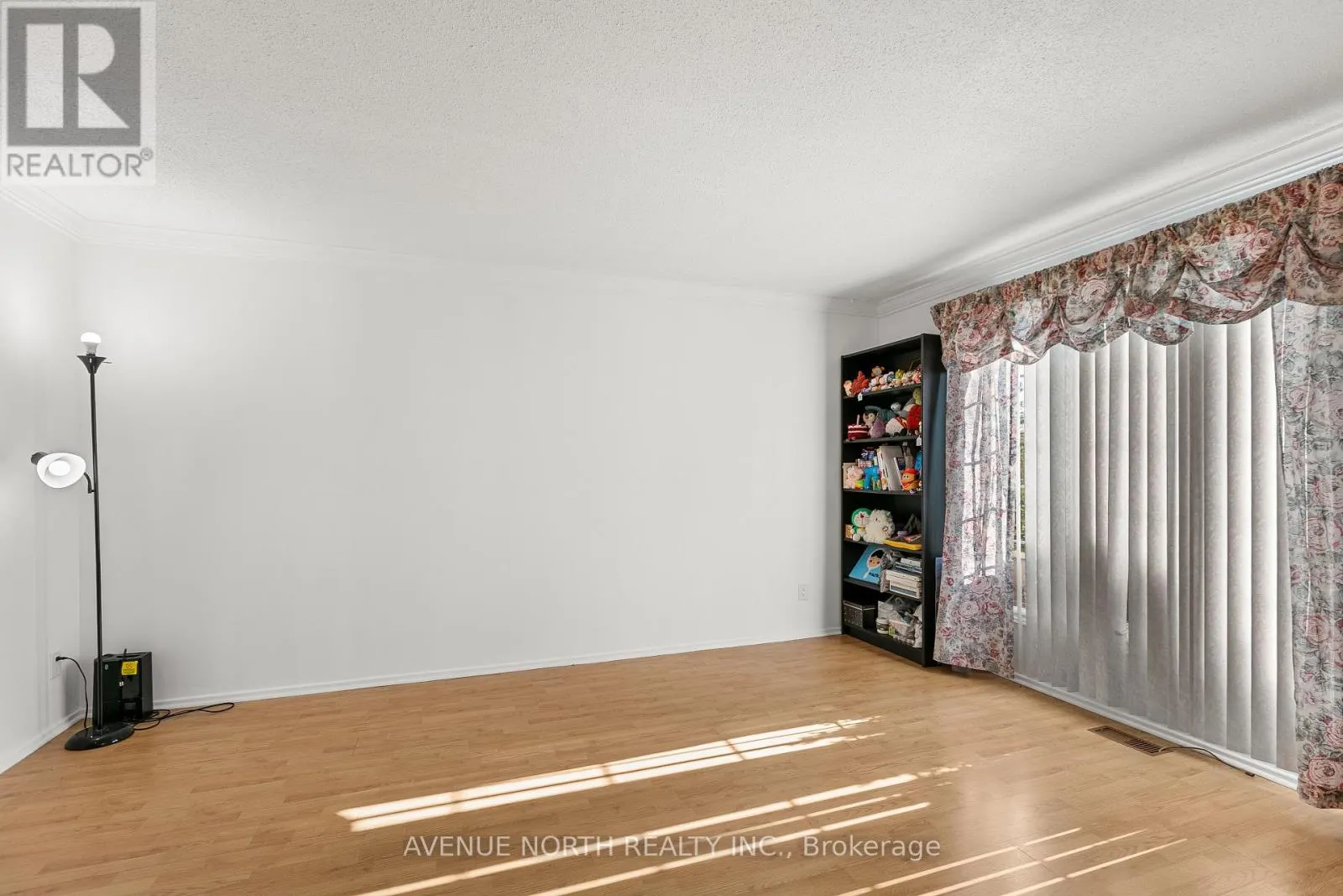 64 - 3260 SOUTHGATE ROAD