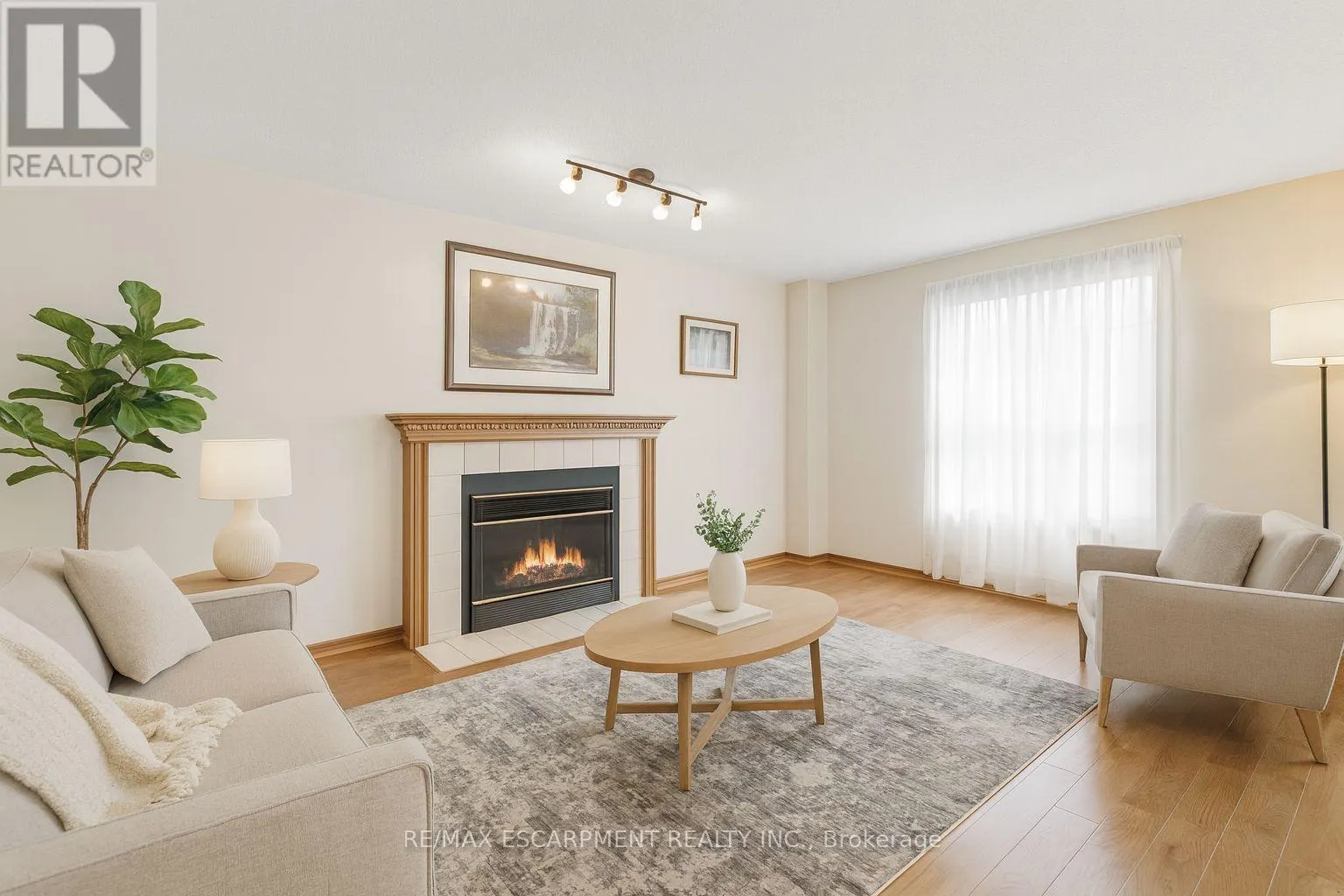 40 GATESTONE DRIVE