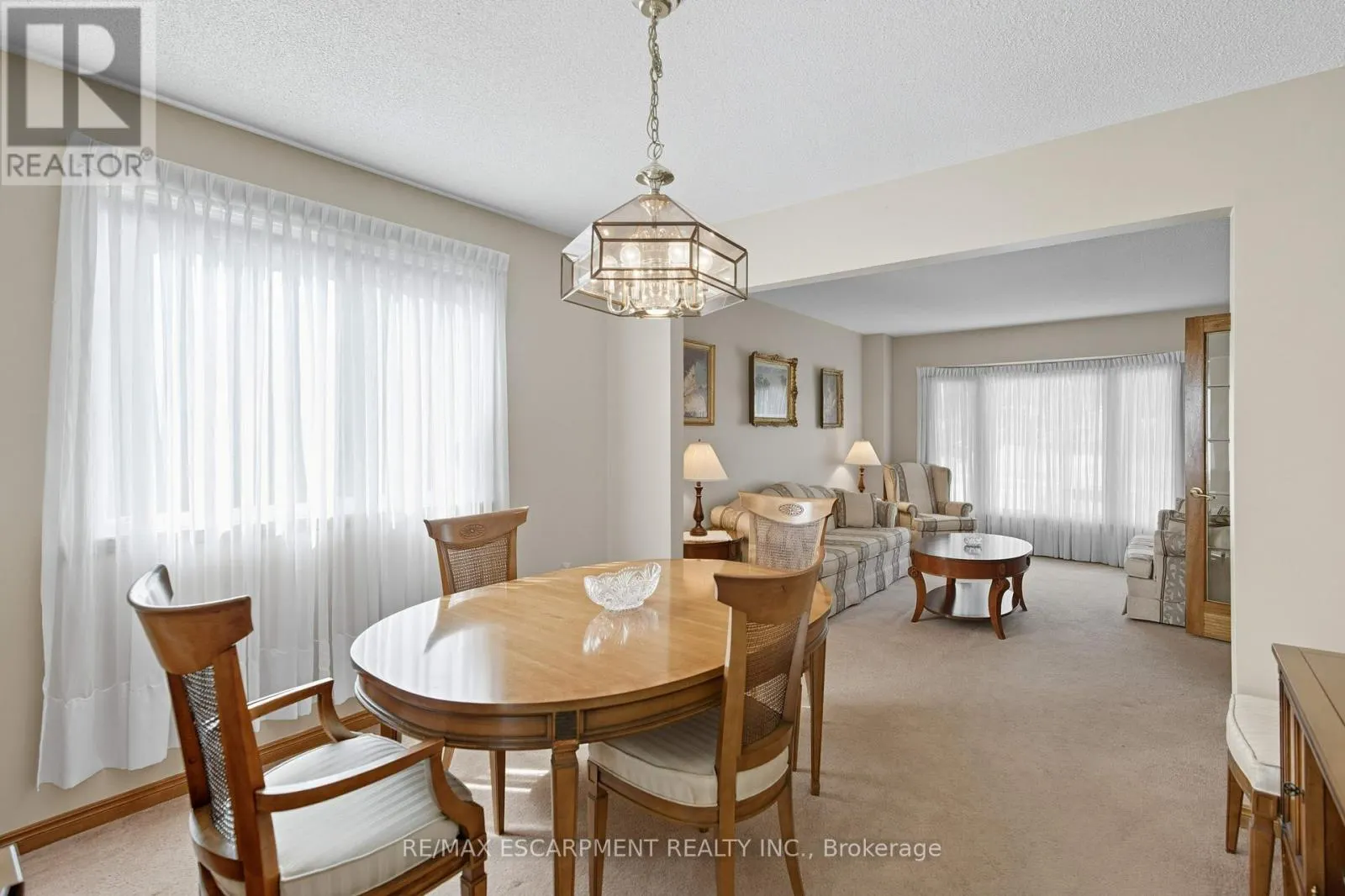 40 GATESTONE DRIVE