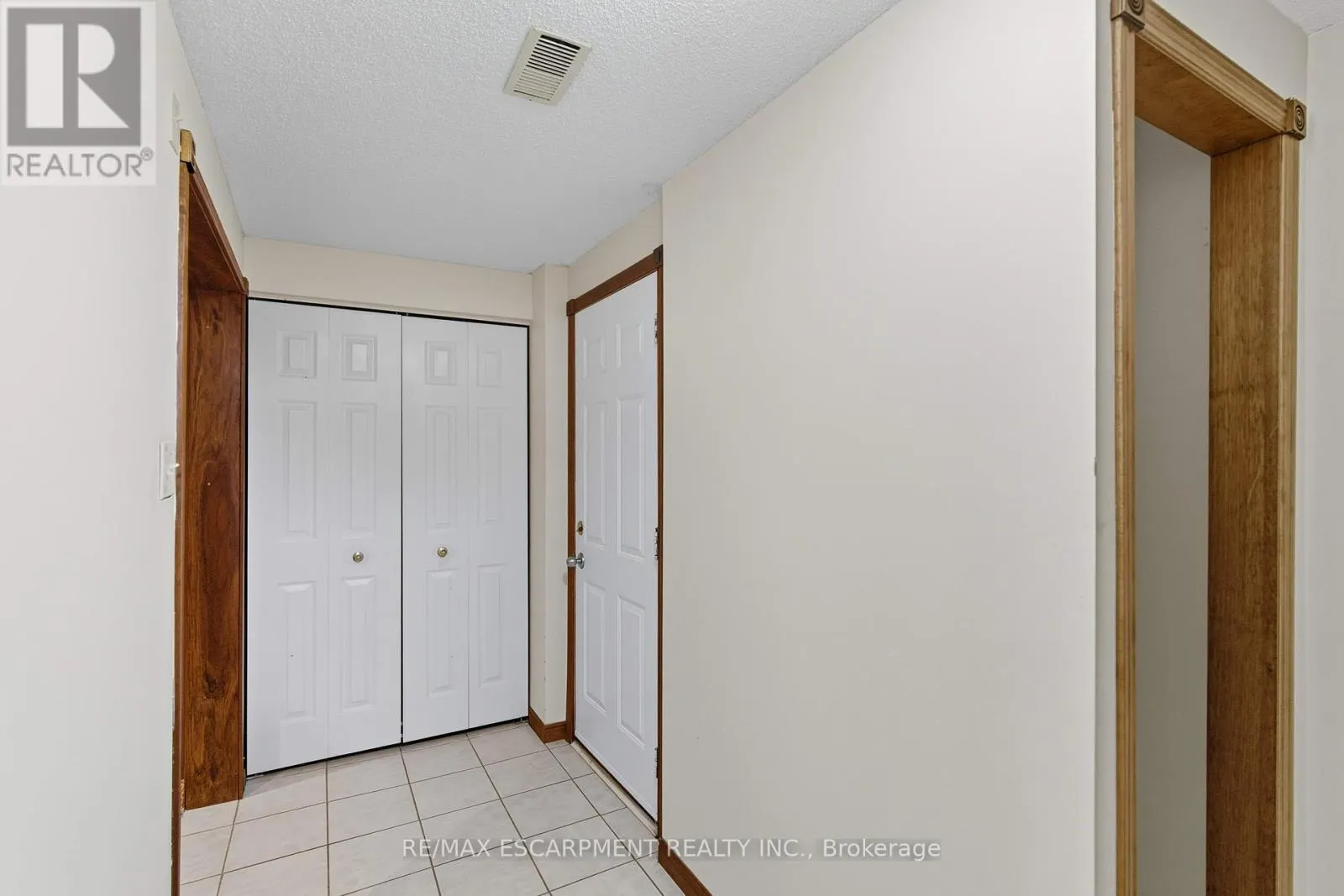40 GATESTONE DRIVE