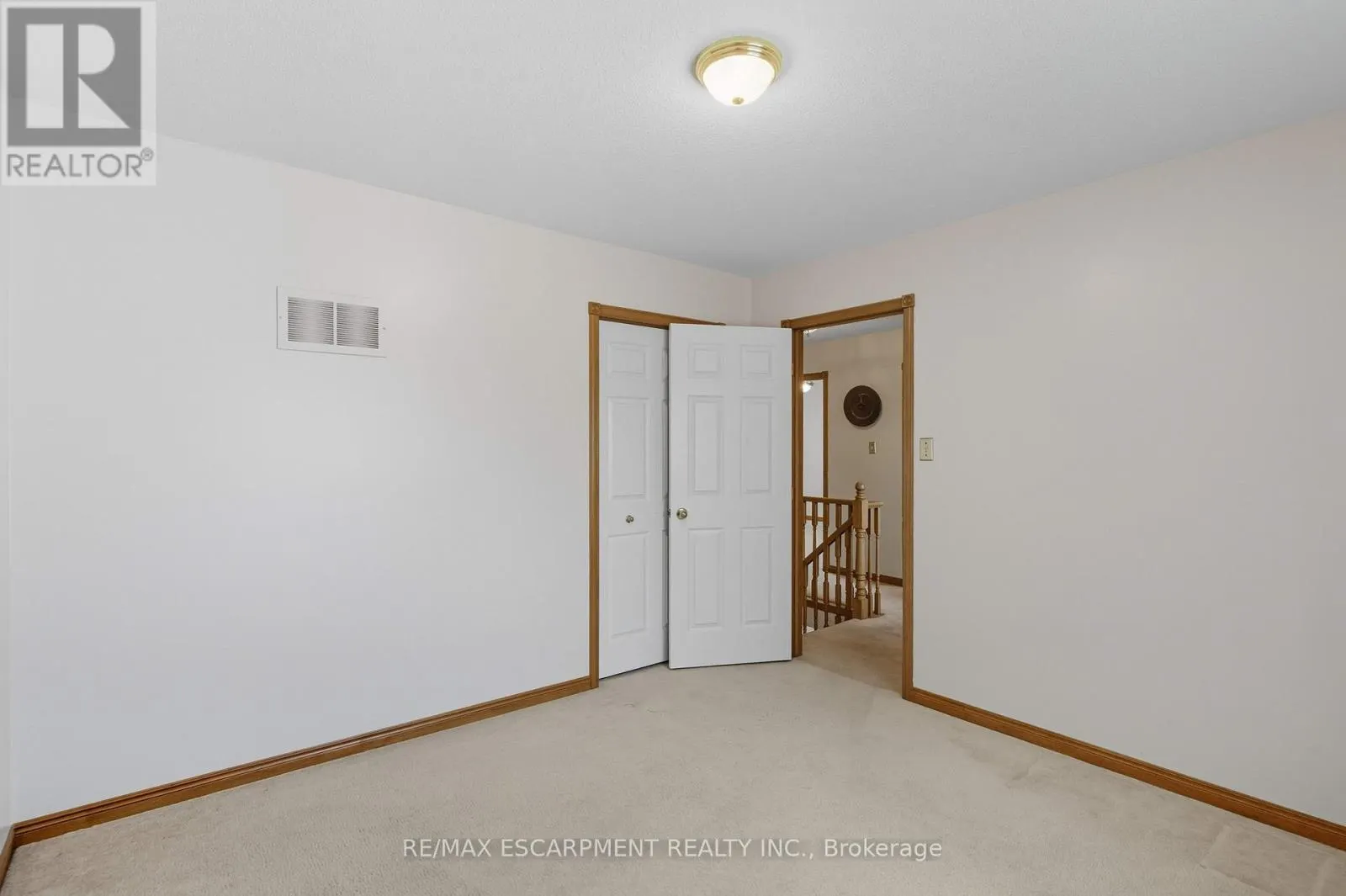 40 GATESTONE DRIVE