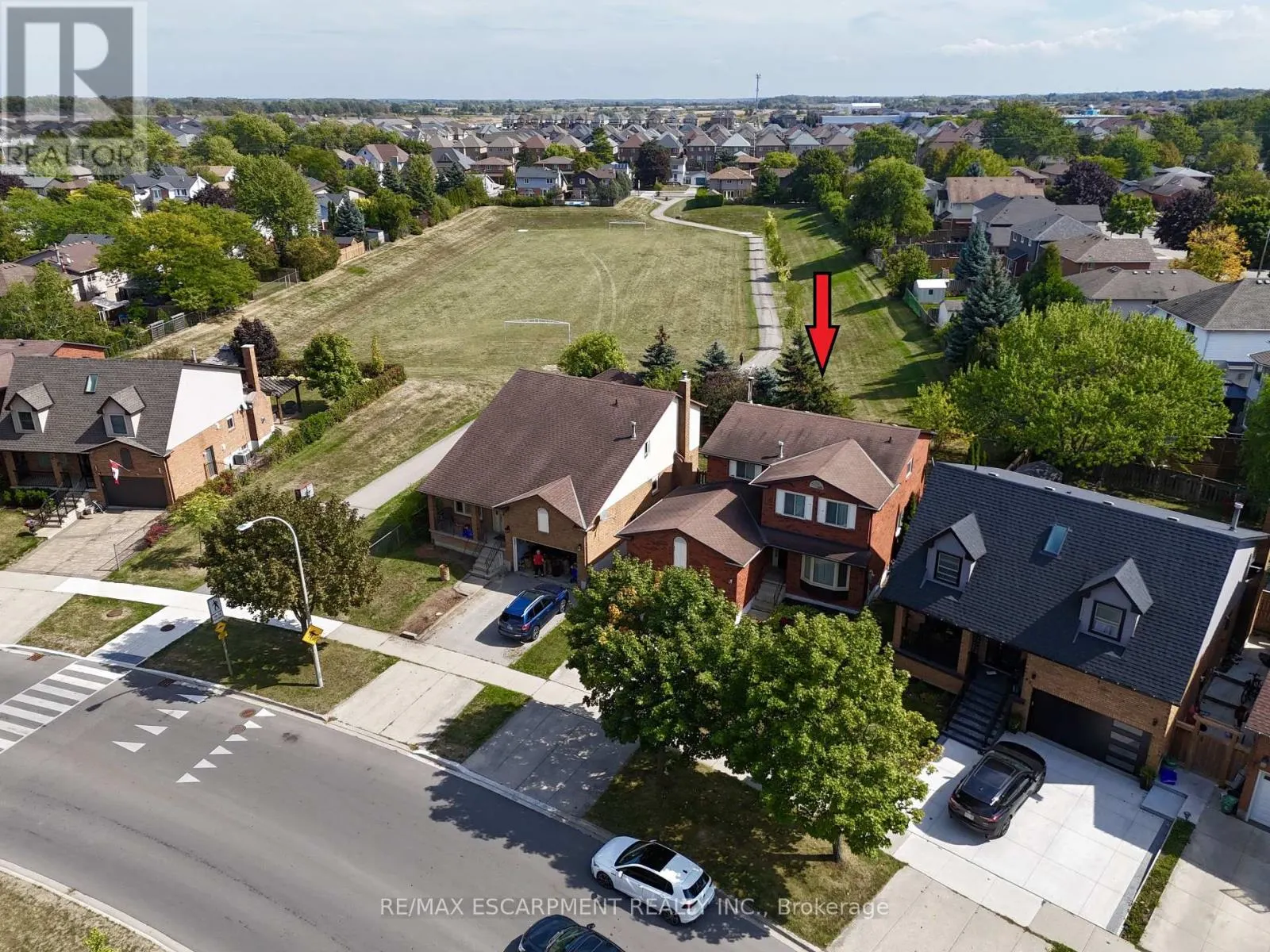 40 GATESTONE DRIVE