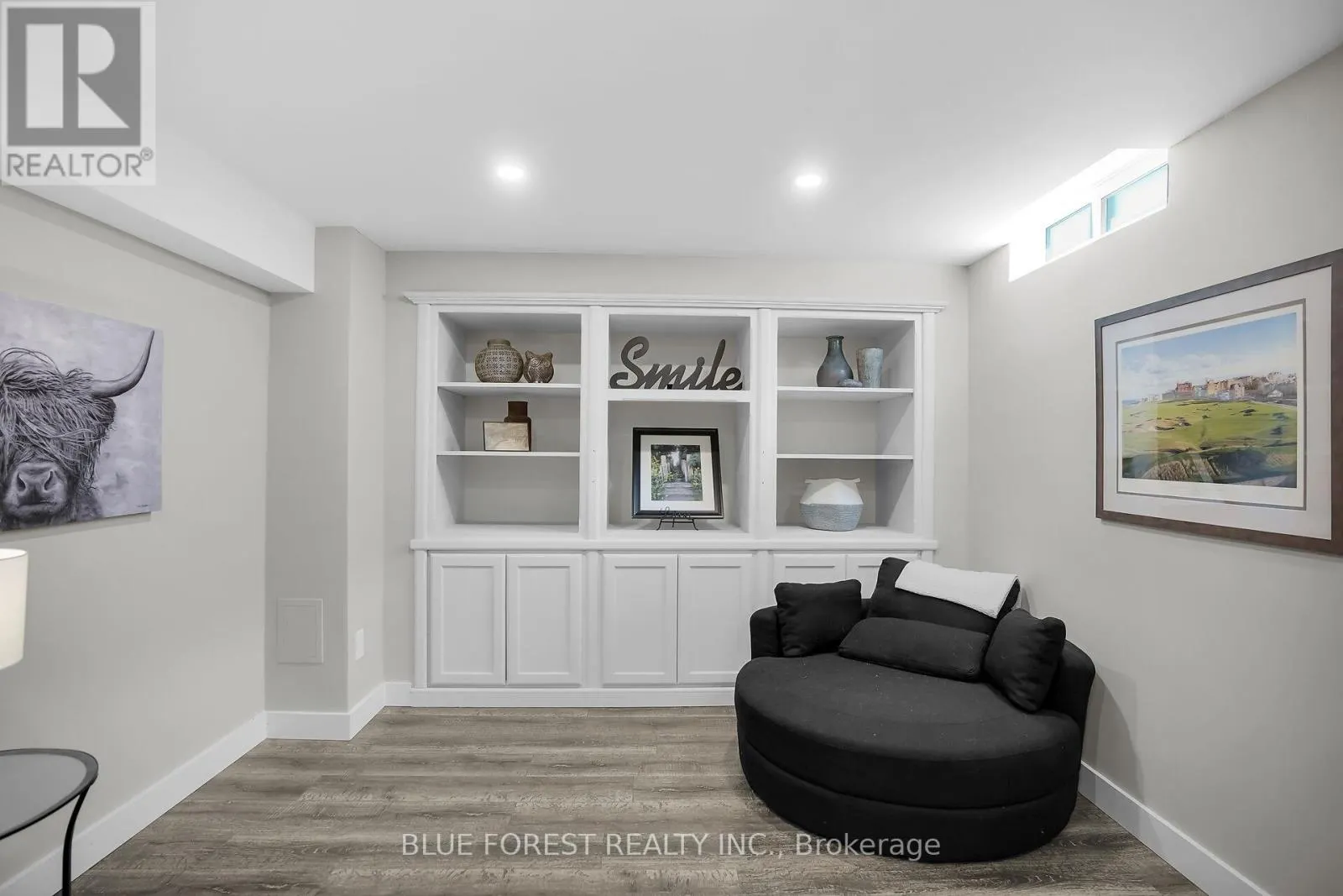 90 EDMUNDS CRESCENT