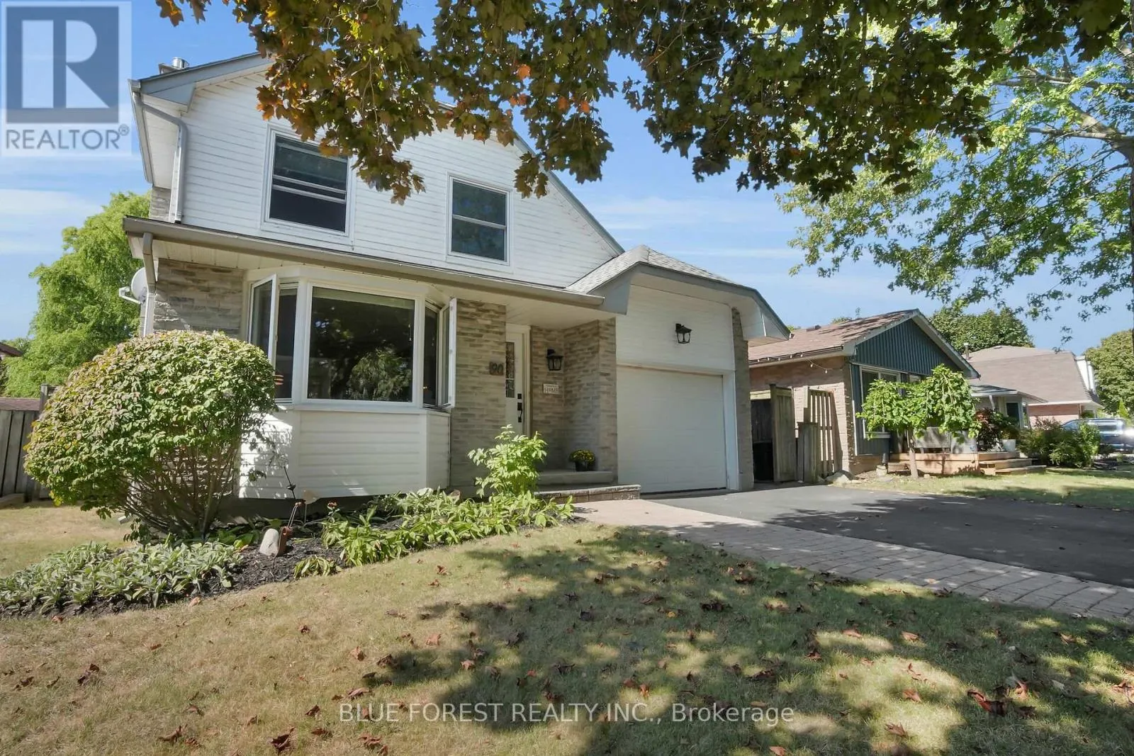 90 EDMUNDS CRESCENT