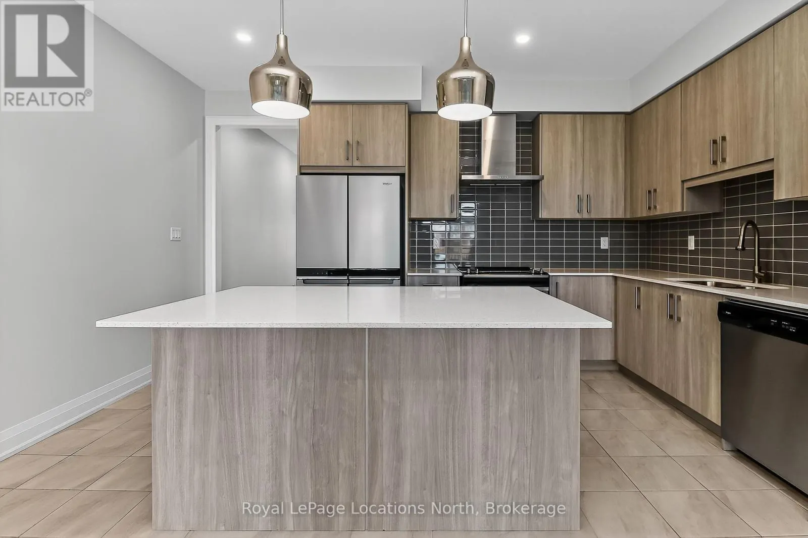 114 STONEBROOK WAY