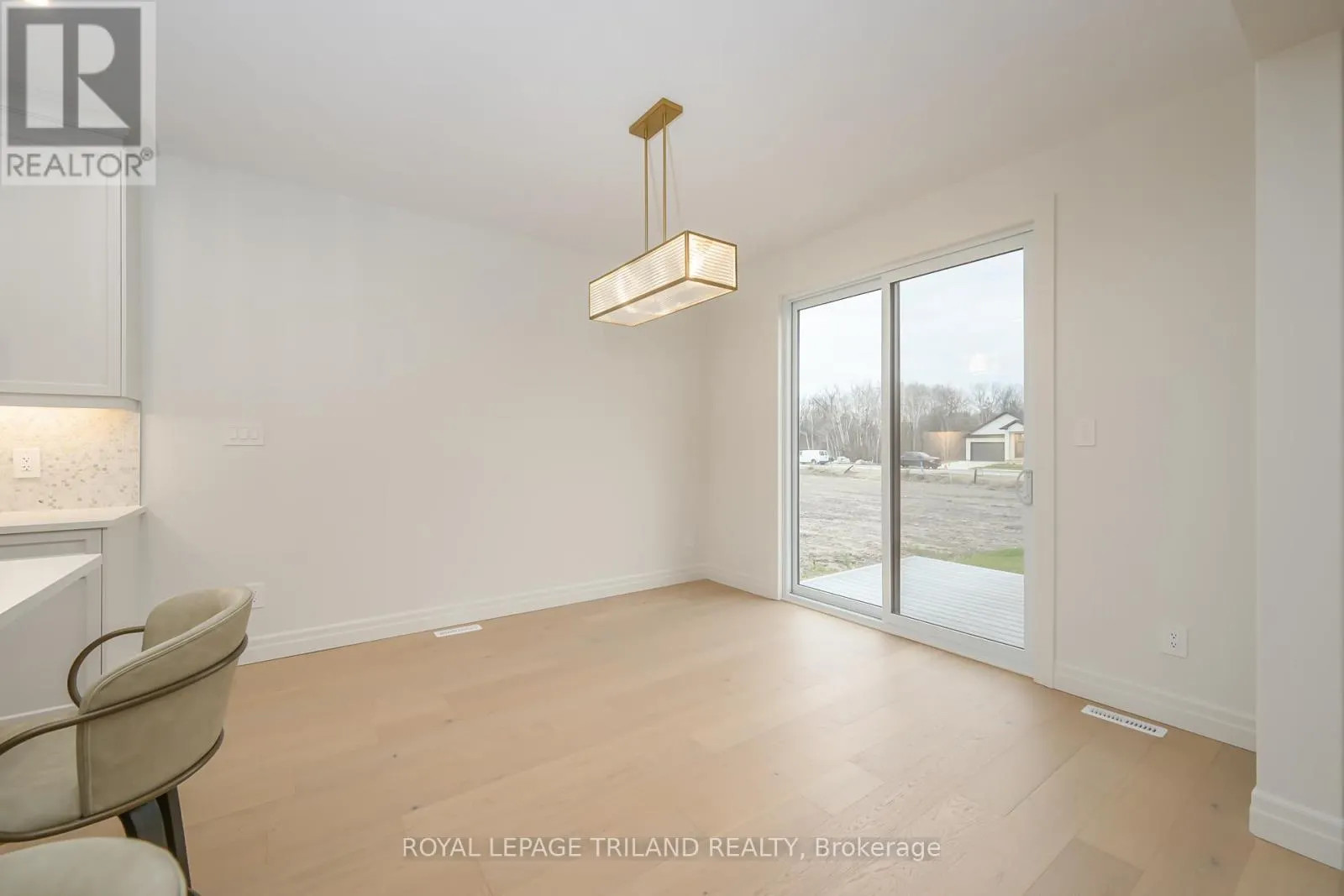 4211 LIBERTY CROSSING