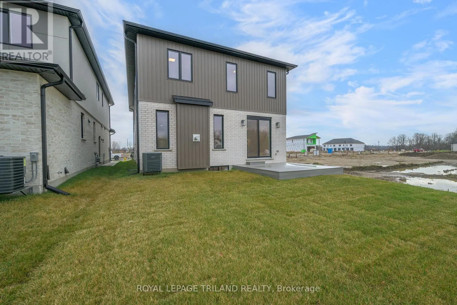 4211 LIBERTY CROSSING